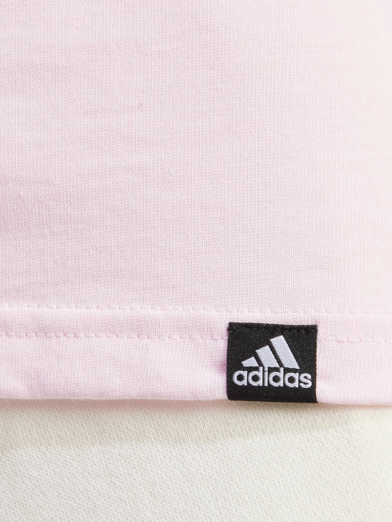 Футболки и поло Adidas модель IY3413 Футболки и поло Adidas модель IY3413 Фото
