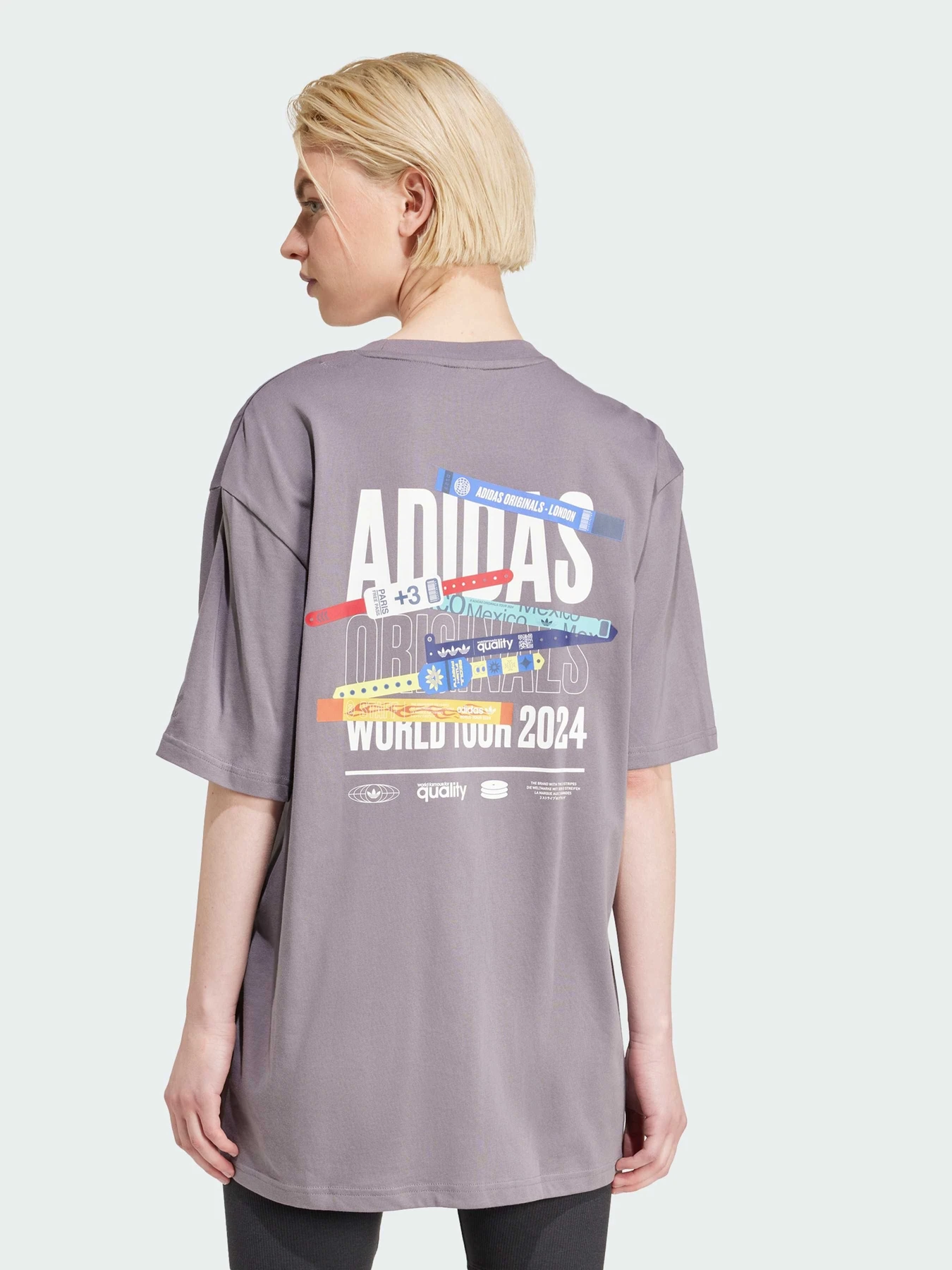 Футболки и поло Adidas Graphics модель IX7658 Футболки и поло Adidas Graphics модель IX7658 Фото