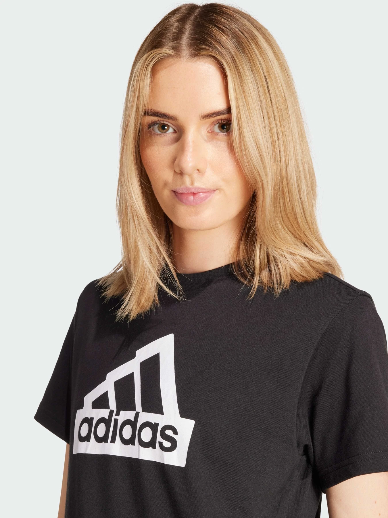 Футболки и поло Adidas модель IX6448 Футболки и поло Adidas модель IX6448 Фото