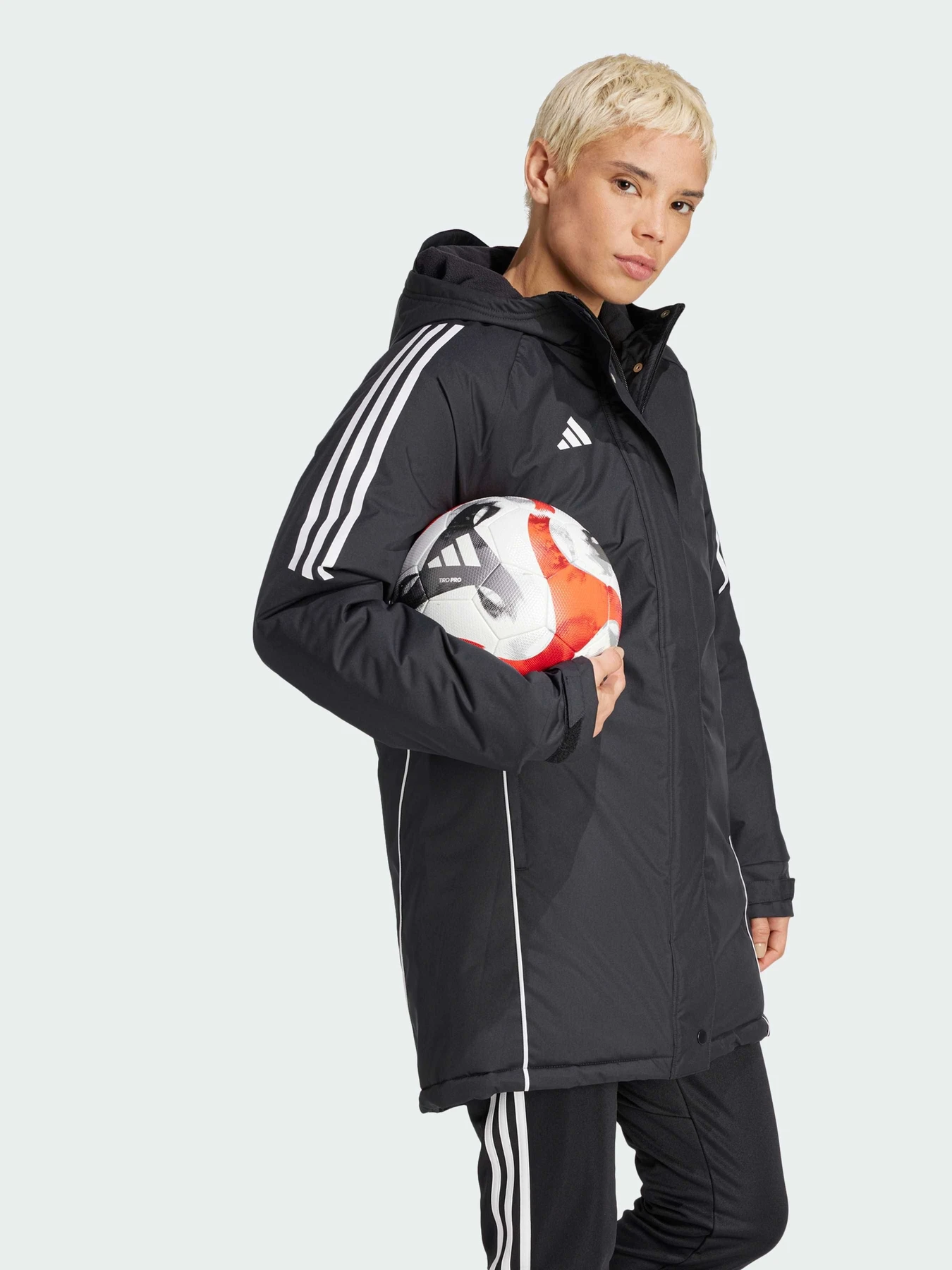 Куртки и дубленки Adidas Tiro модель IP6669 Фото