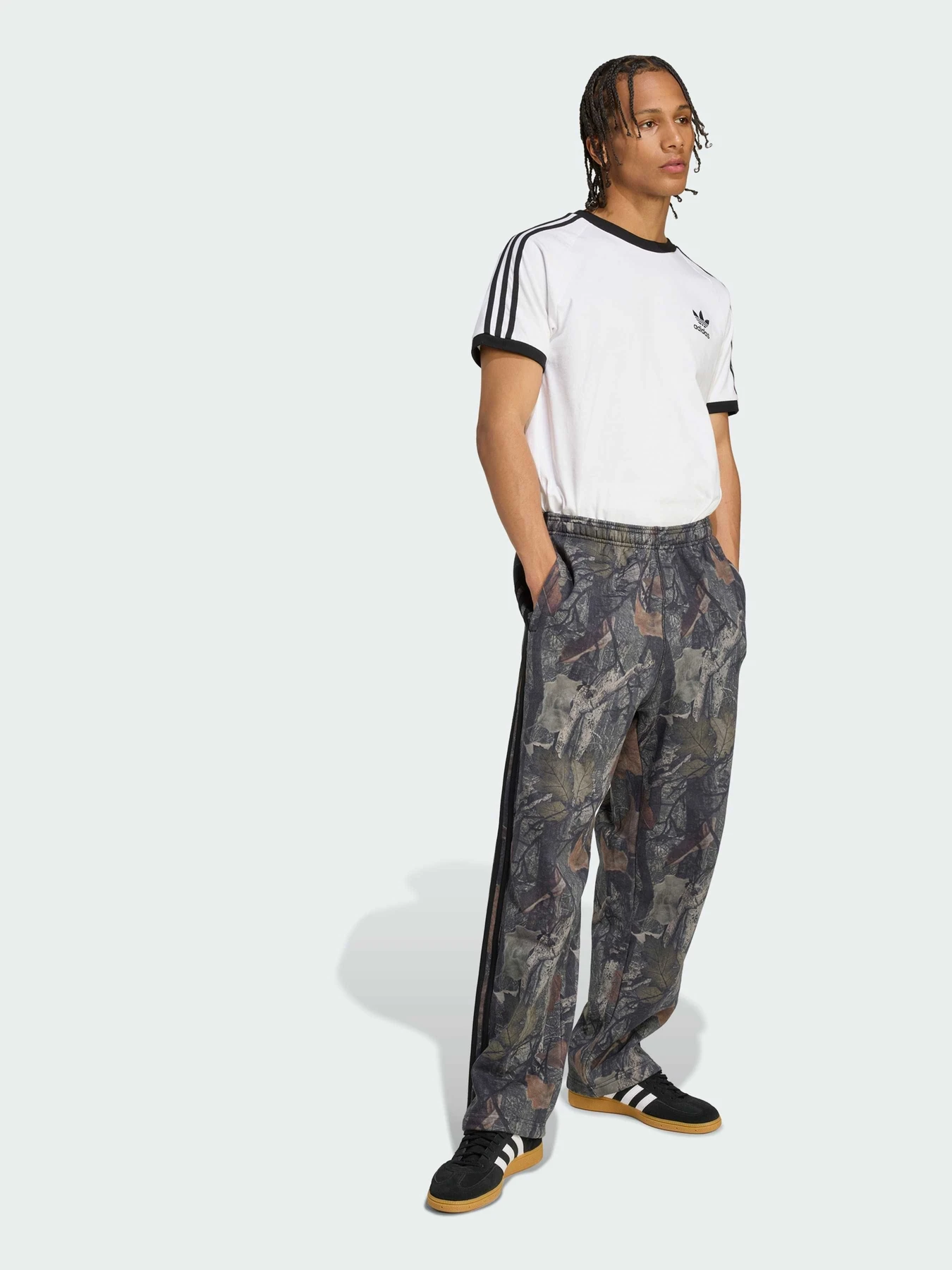 Штани Adidas Superstar модель JY2773 Штани Adidas Superstar модель JY2773 Фото