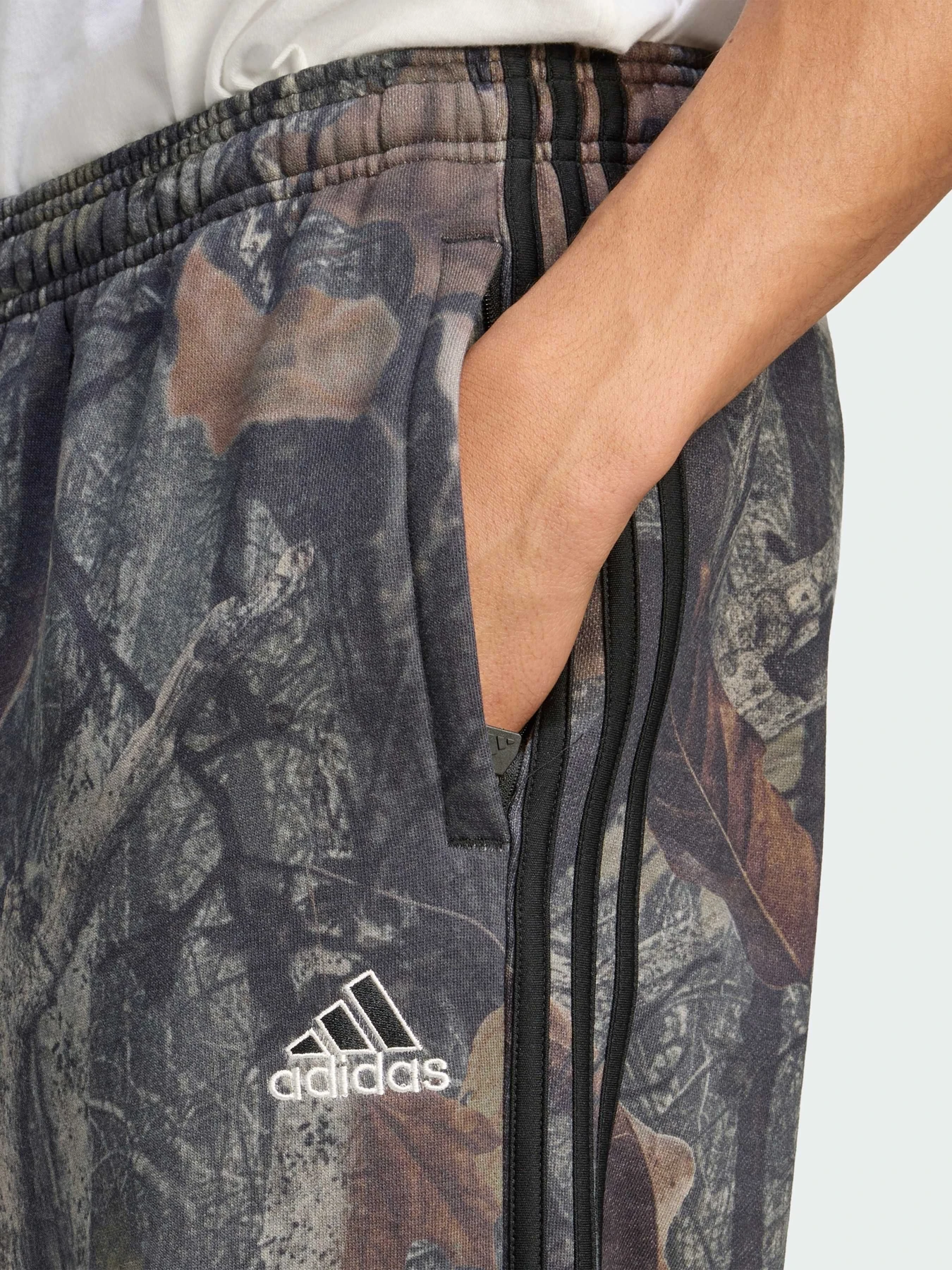 Штани Adidas Superstar модель JY2773 Штани Adidas Superstar модель JY2773 Фото