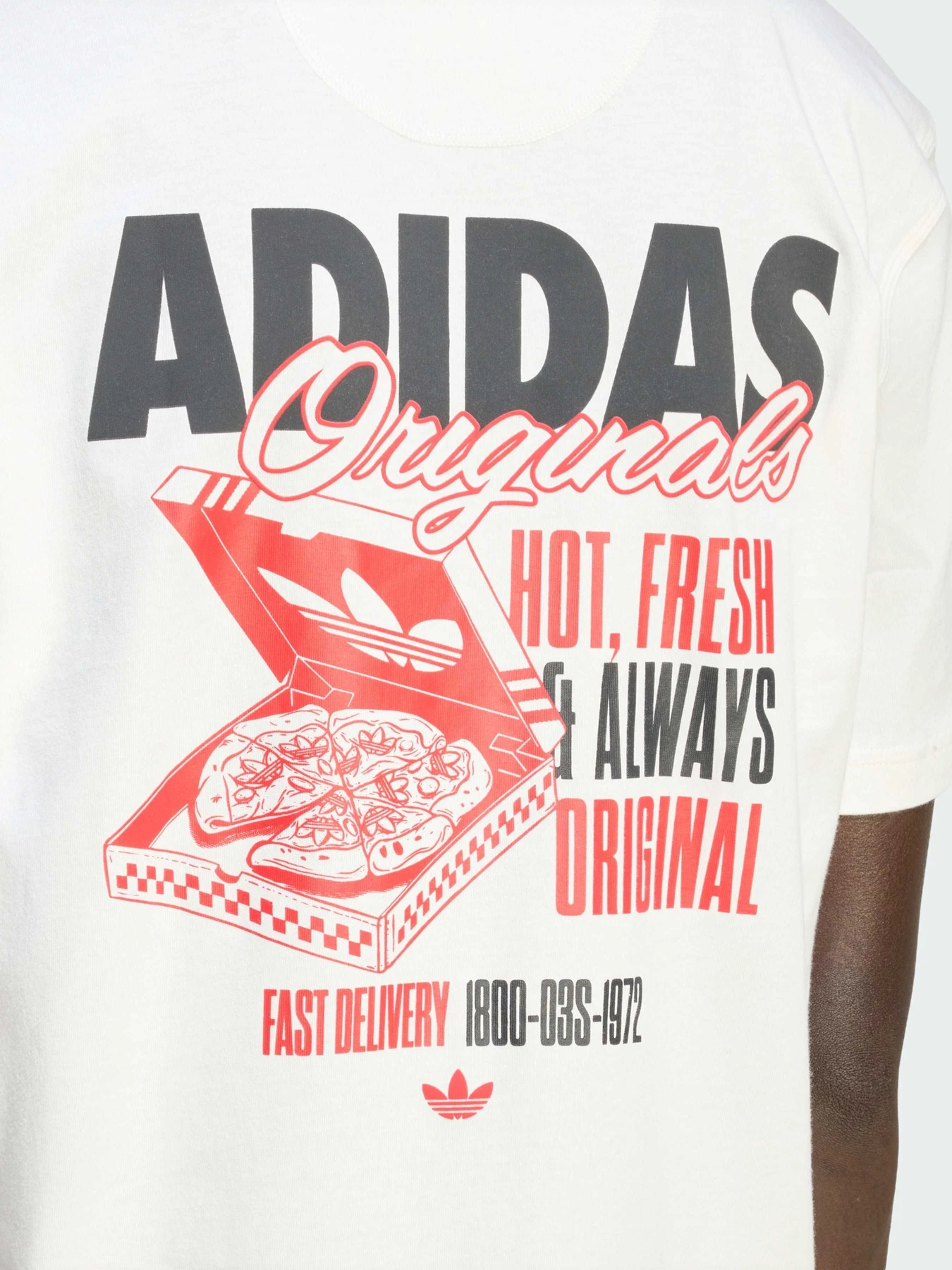 Футболки і поло Adidas модель HY2073 Футболки і поло Adidas модель HY2073 Фото