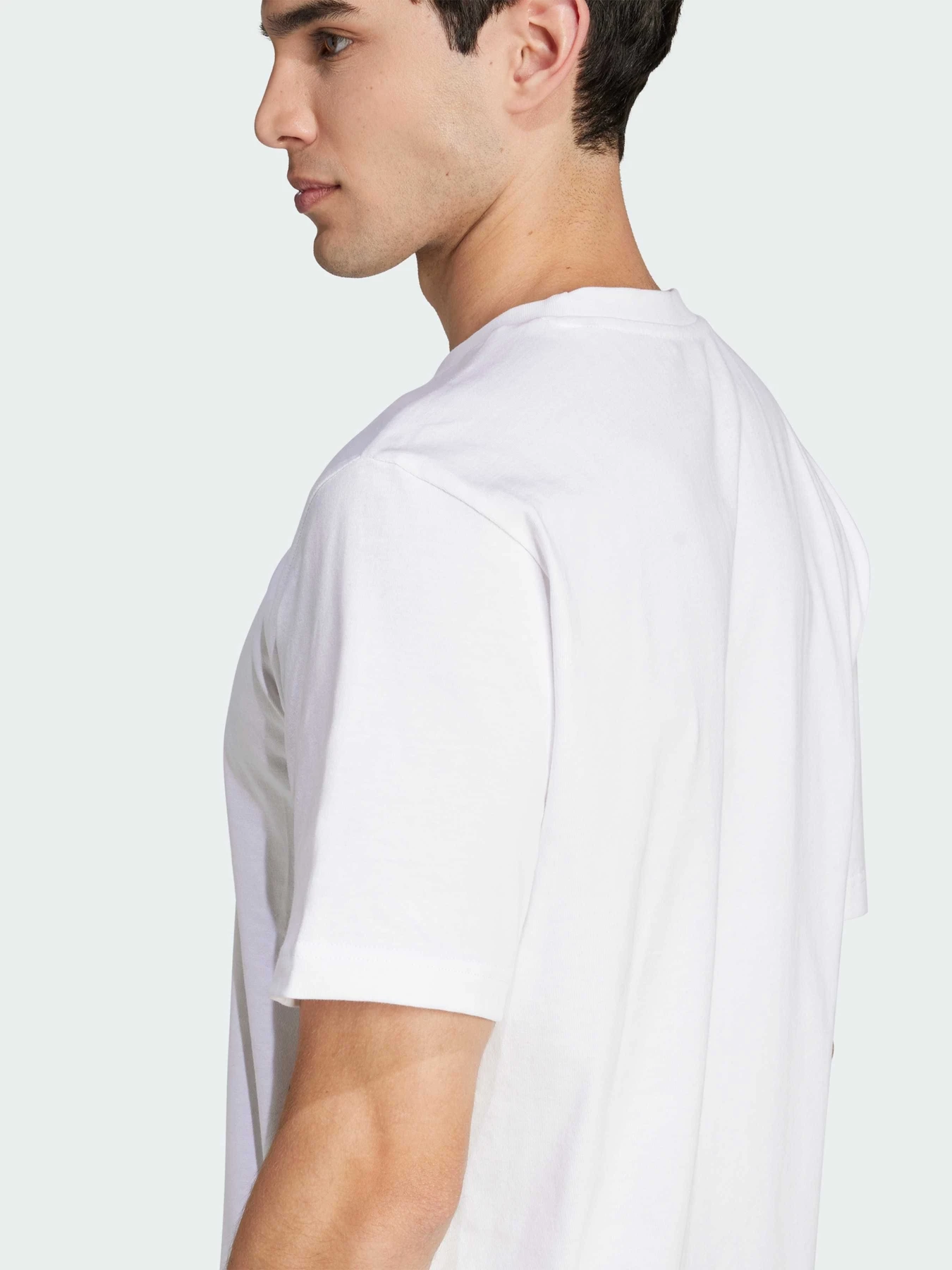 Футболки і поло Adidas модель JJ3920 Футболки і поло Adidas модель JJ3920 Фото
