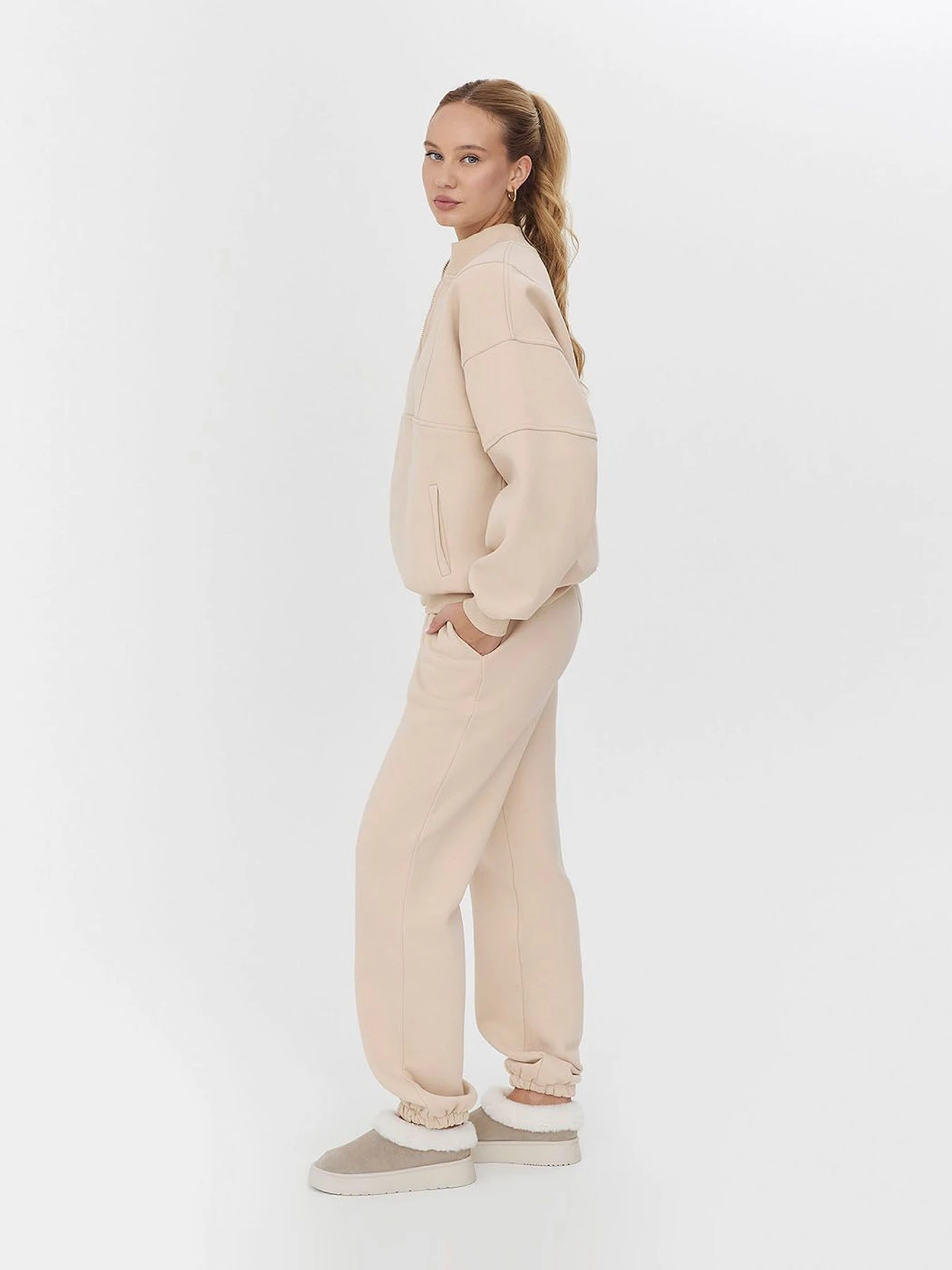 Брюки FASHIONISTA модель 5064 Брюки FASHIONISTA модель 5064 Фото