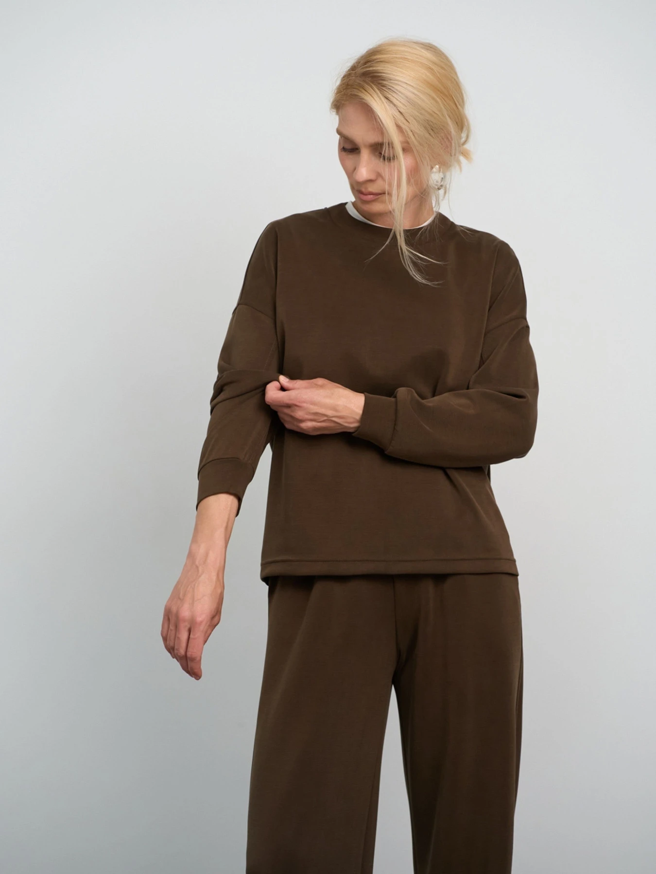 Костюми TrikoBakh Комплект (кофта+штани) модель 3071-braun Костюми TrikoBakh Комплект (кофта+штани) модель 3071-braun Фото