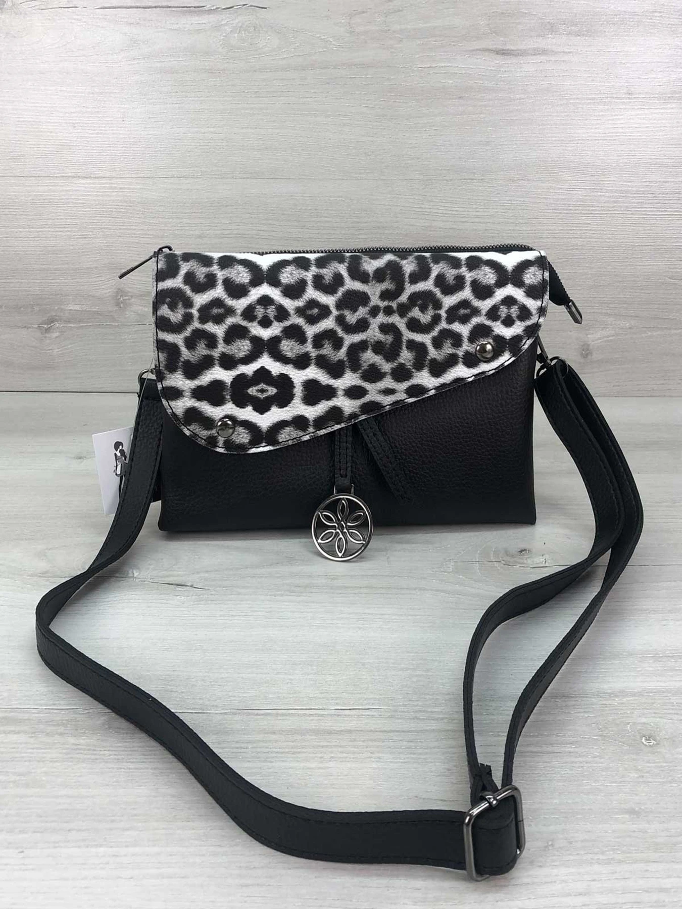 Сумки WeLassie модель klatch-etelx-chornij Фото