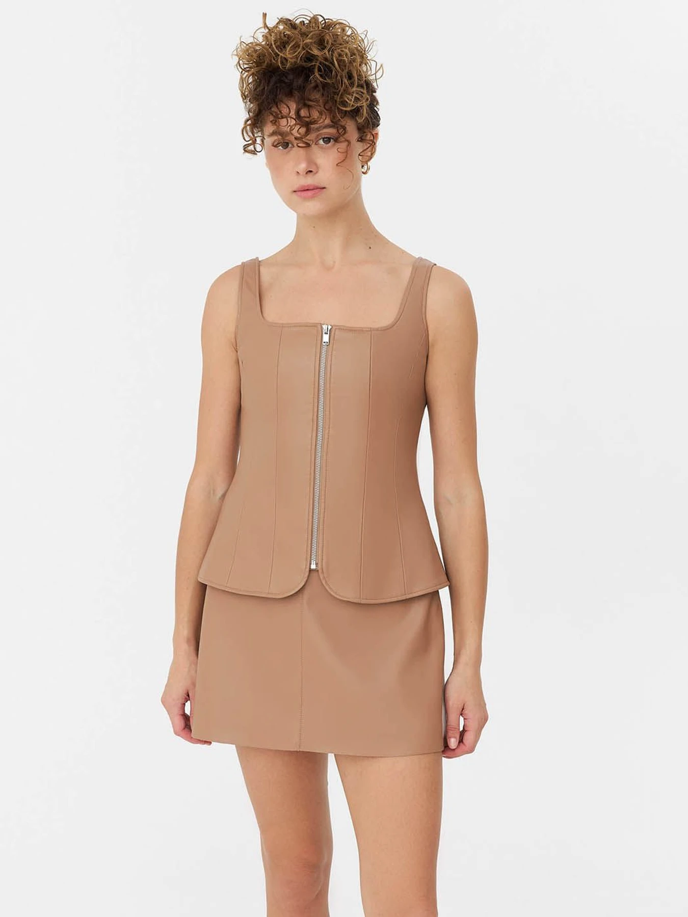 Боди и корсеты FASHIONISTA модель 2223 Фото