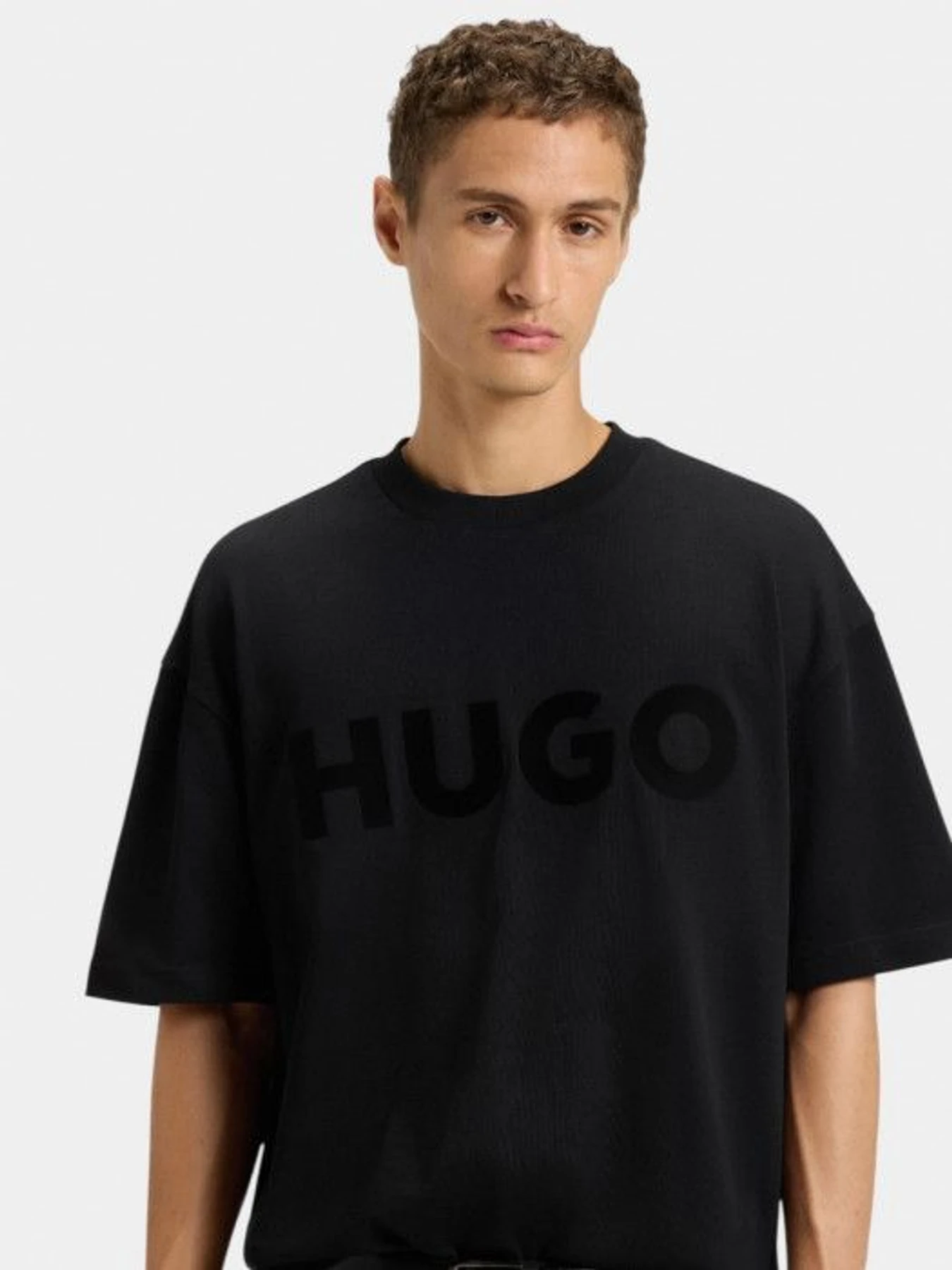 Футболки і поло HUGO модель 10033 Футболки і поло HUGO модель 10033 Фото