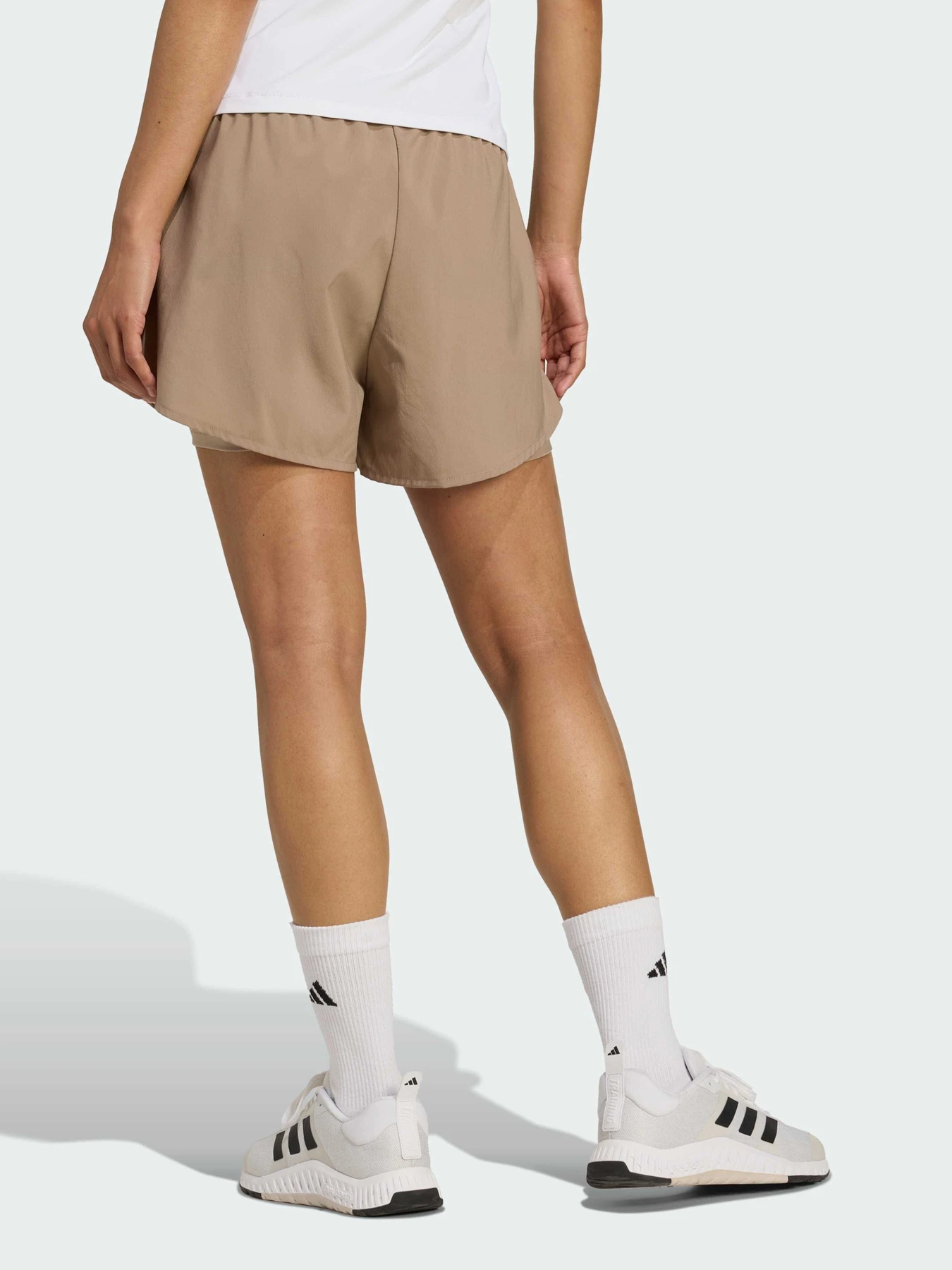 Шорты Adidas модель JY4596 Шорты Adidas модель JY4596 Фото