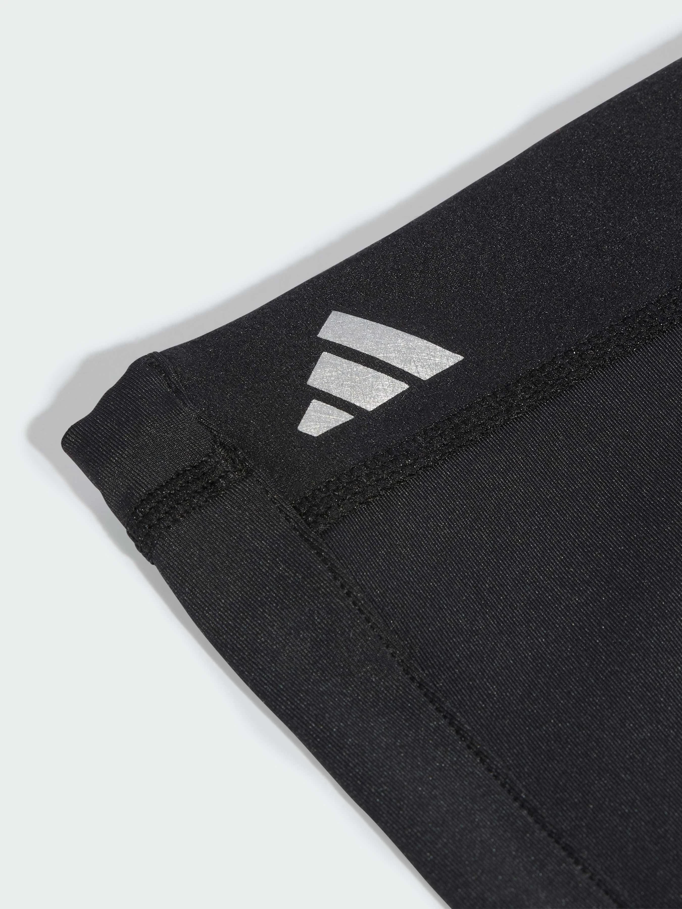 Шарфы и платки Adidas Clima модель JV5739 Шарфы и платки Adidas Clima модель JV5739 Фото