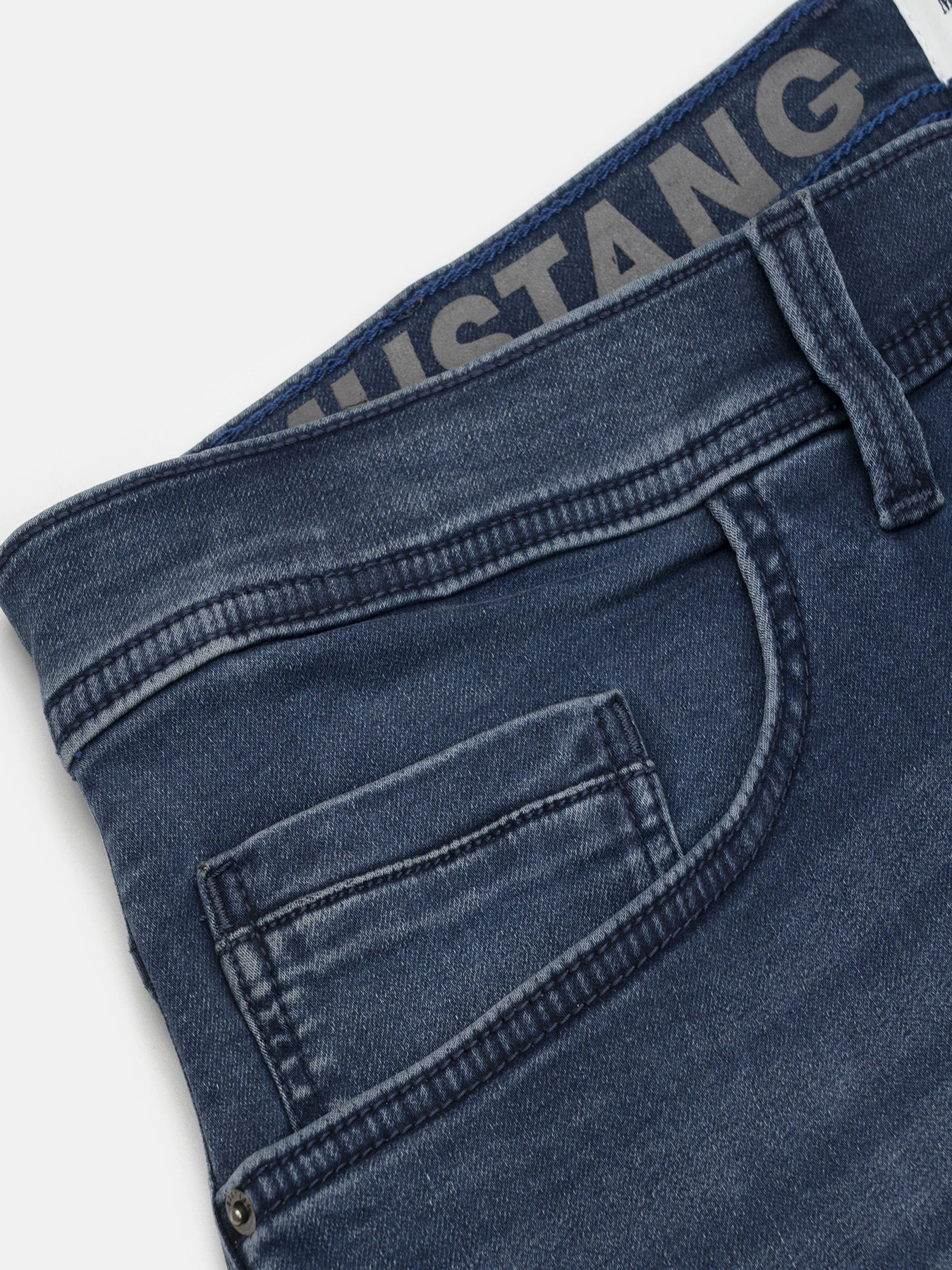 Джинси Mustang Jeans Oregon Slim K модель 1016321 Джинси Mustang Jeans Oregon Slim K модель 1016321 Фото