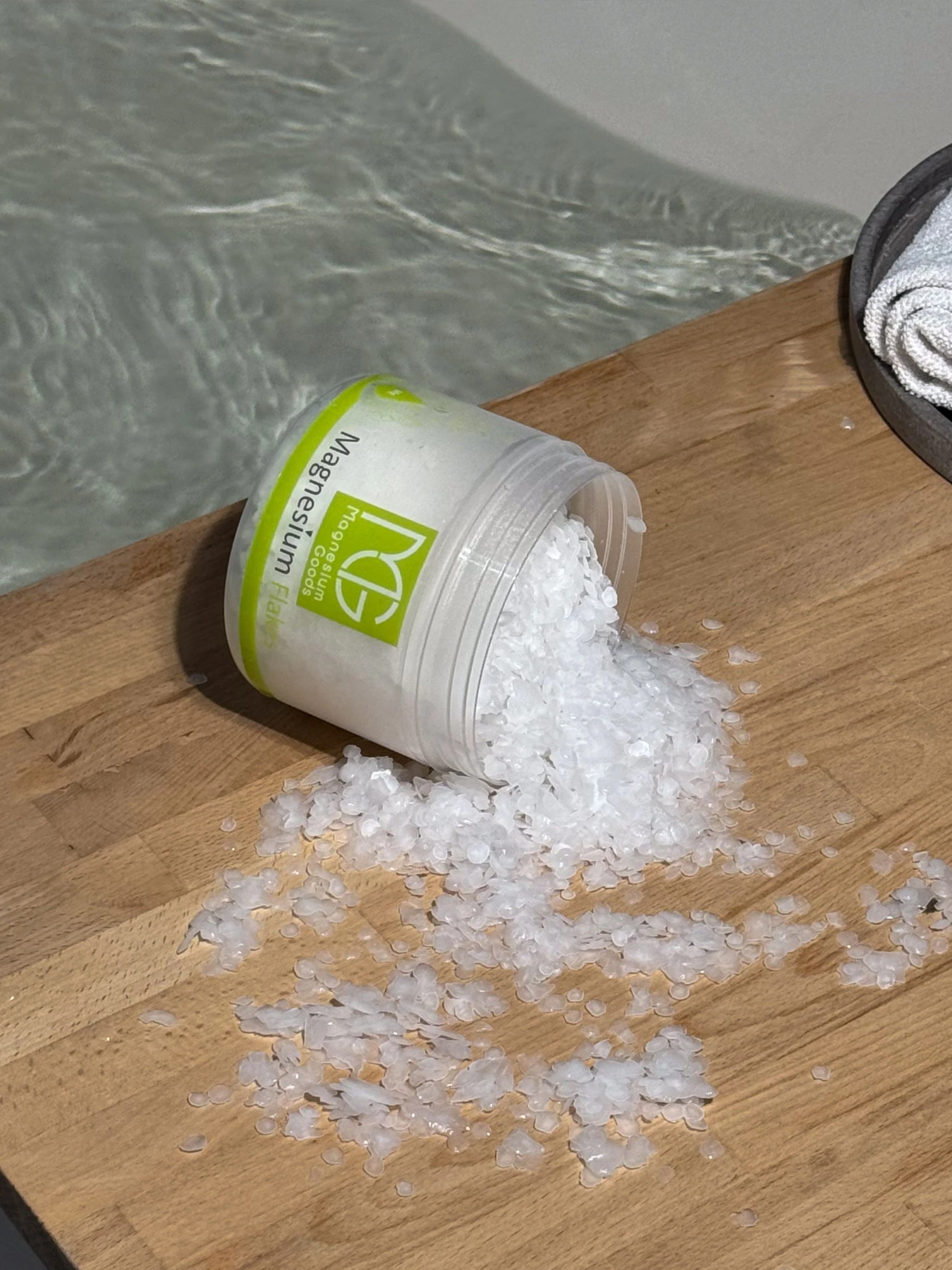 Магниевая соль для ванн Хлопья Magnesium Flakes Magnesium Goods модель 680583.450 Магниевая соль для ванн Хлопья Magnesium Flakes Magnesium Goods модель 680583.450 Фото