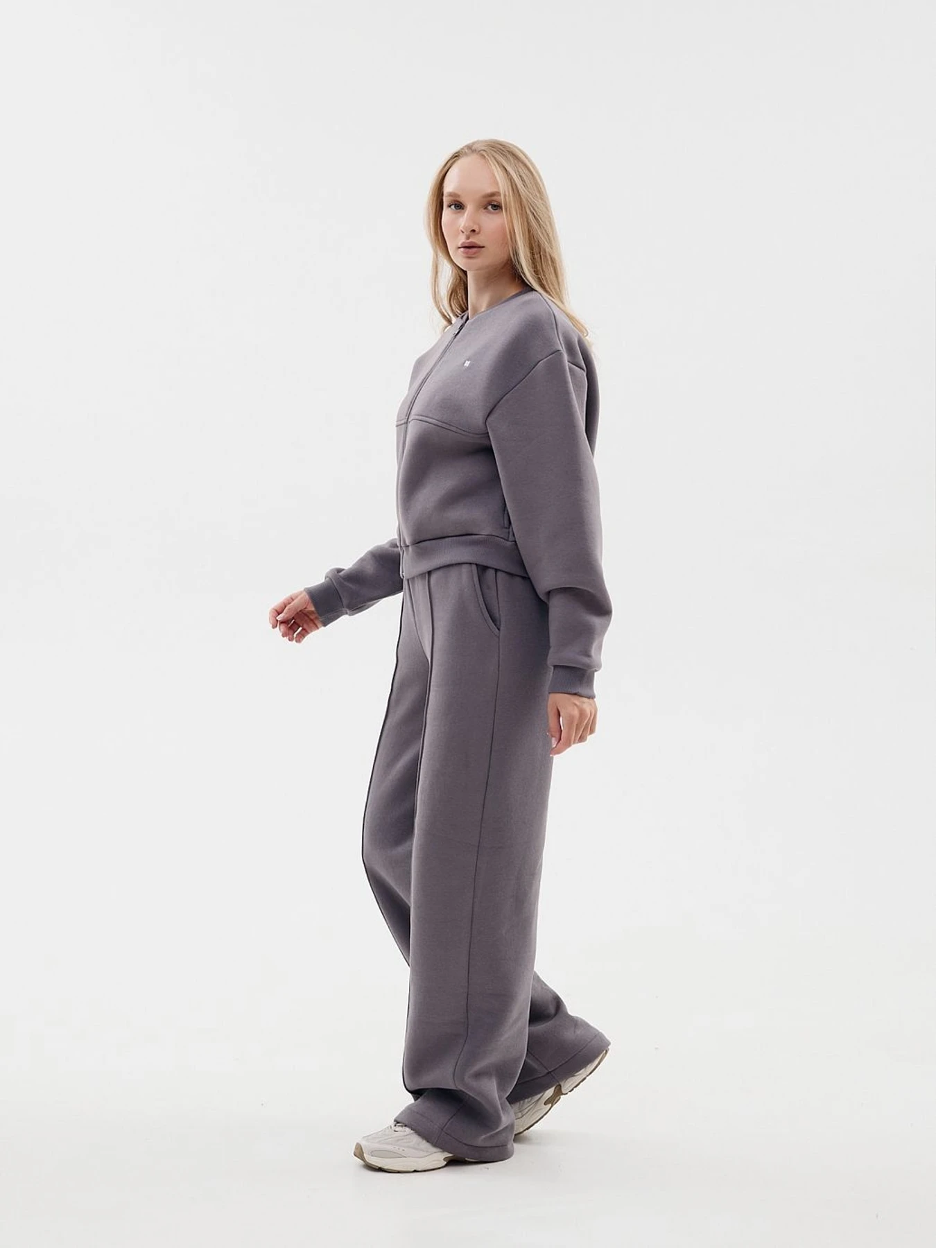 Костюмы Kindamor GreateWom модель DR10 Костюмы Kindamor GreateWom модель DR10 Фото