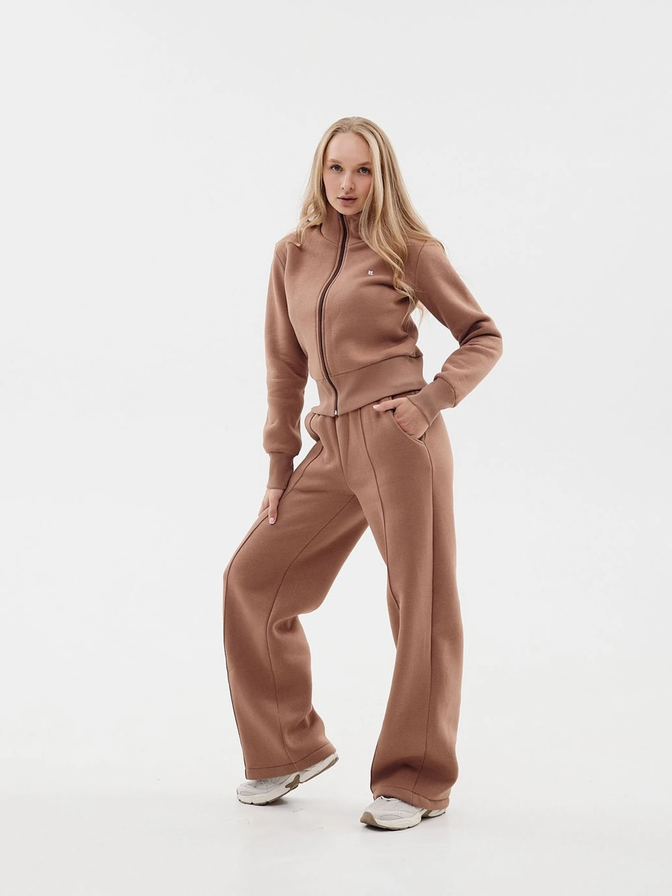 Костюмы Kindamor GreateWom модель DR8 Костюмы Kindamor GreateWom модель DR8 Фото