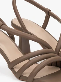 Босоножки Estro модель 0556-59-04-108 Фото