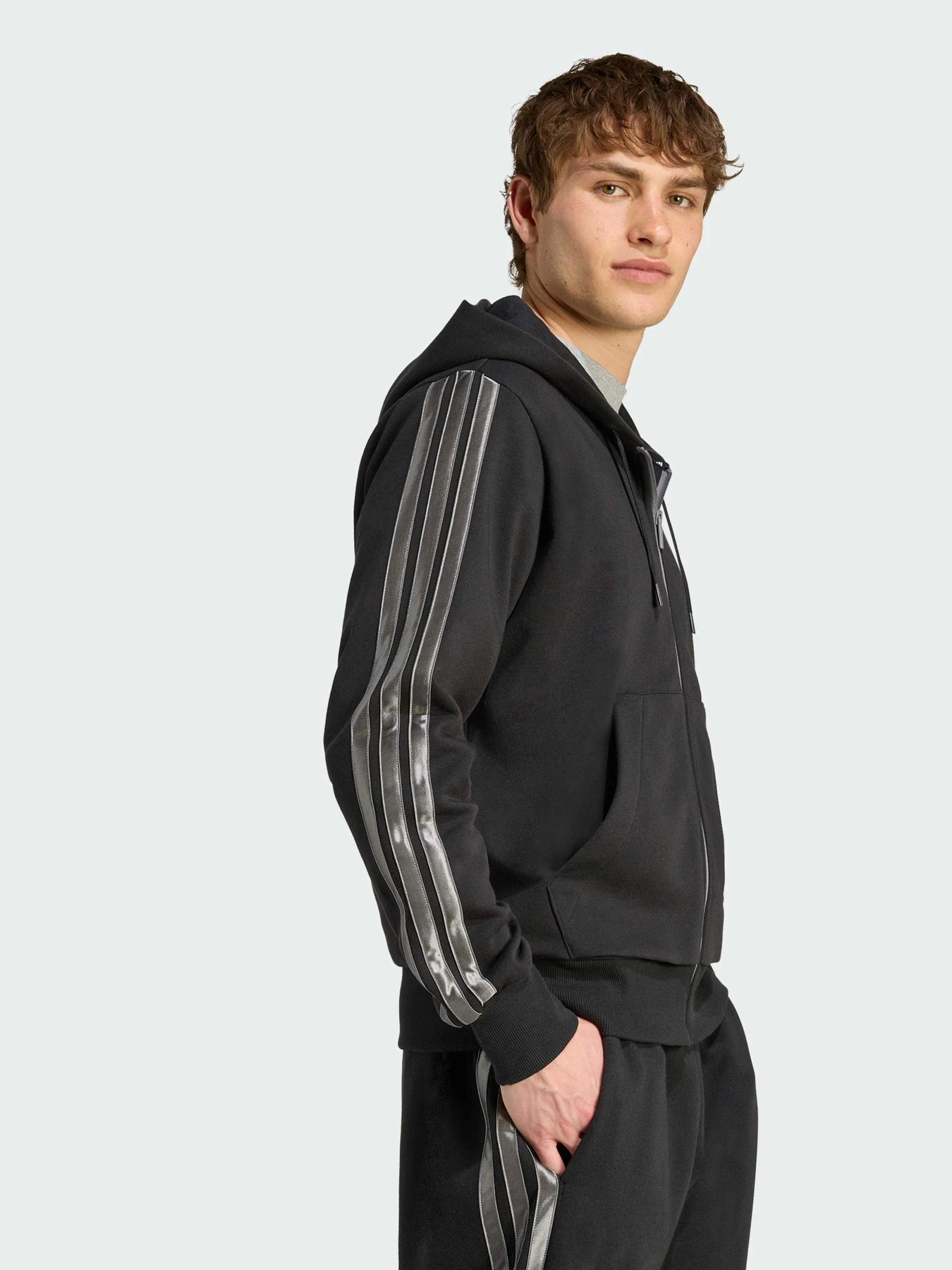 Худи и свитшоты Adidas 3 Stripes модель JM1695 Фото