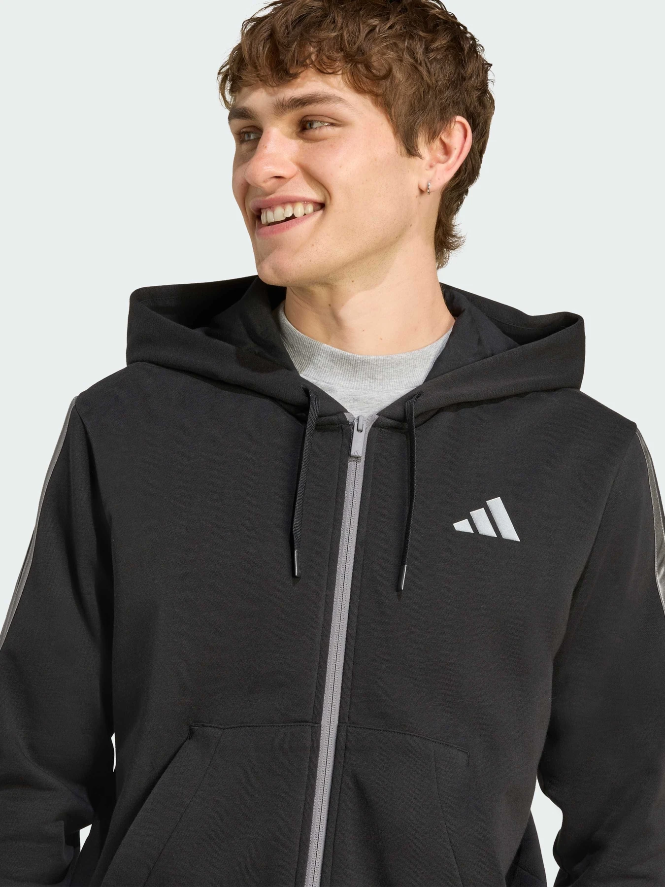 Худи и свитшоты Adidas 3 Stripes модель JM1695 Фото