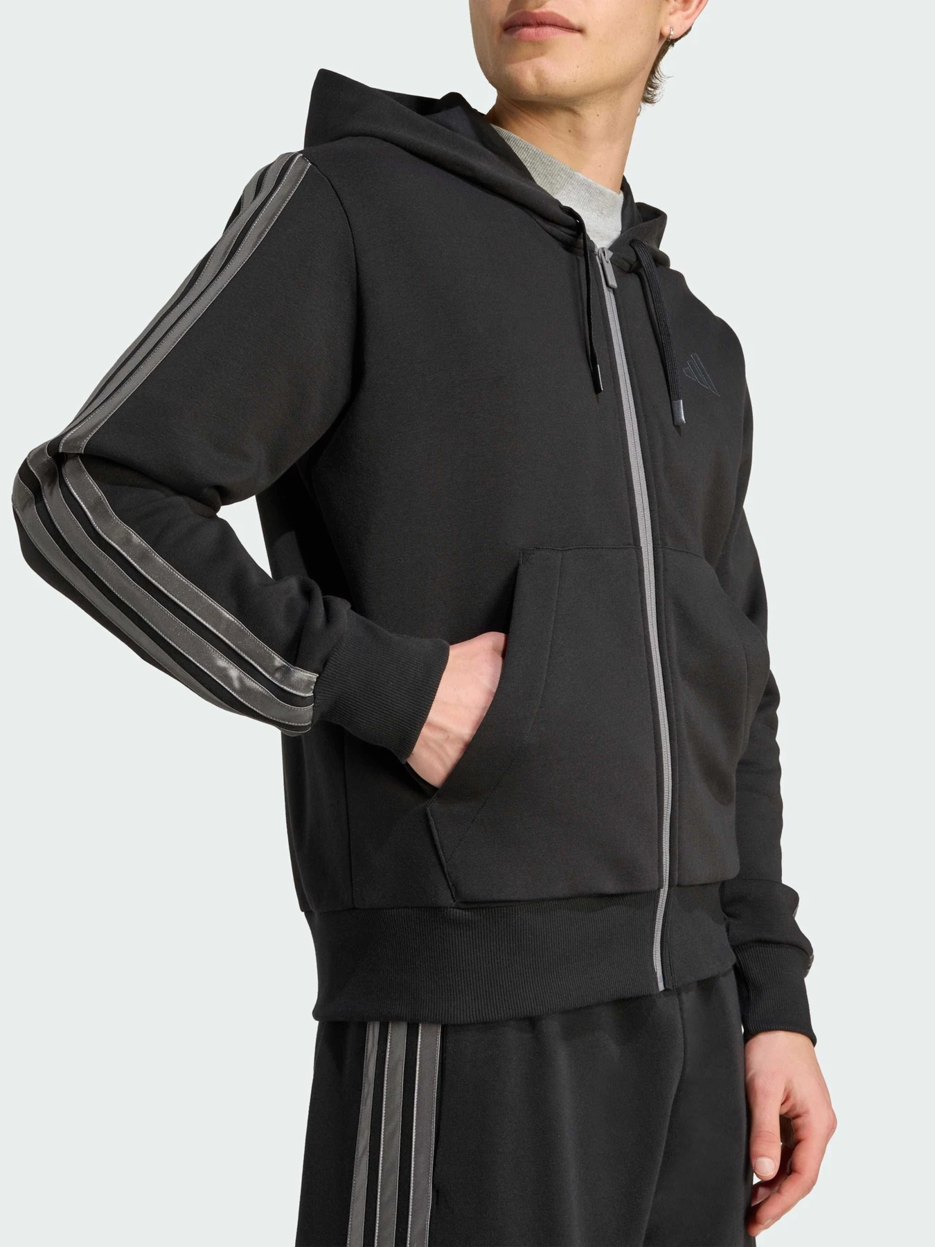 Худи и свитшоты Adidas 3 Stripes модель JM1695 Фото