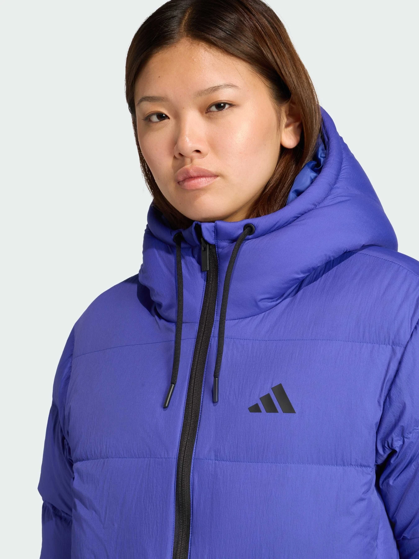 Куртки и дубленки Adidas модель JW9109 Куртки и дубленки Adidas модель JW9109 Фото