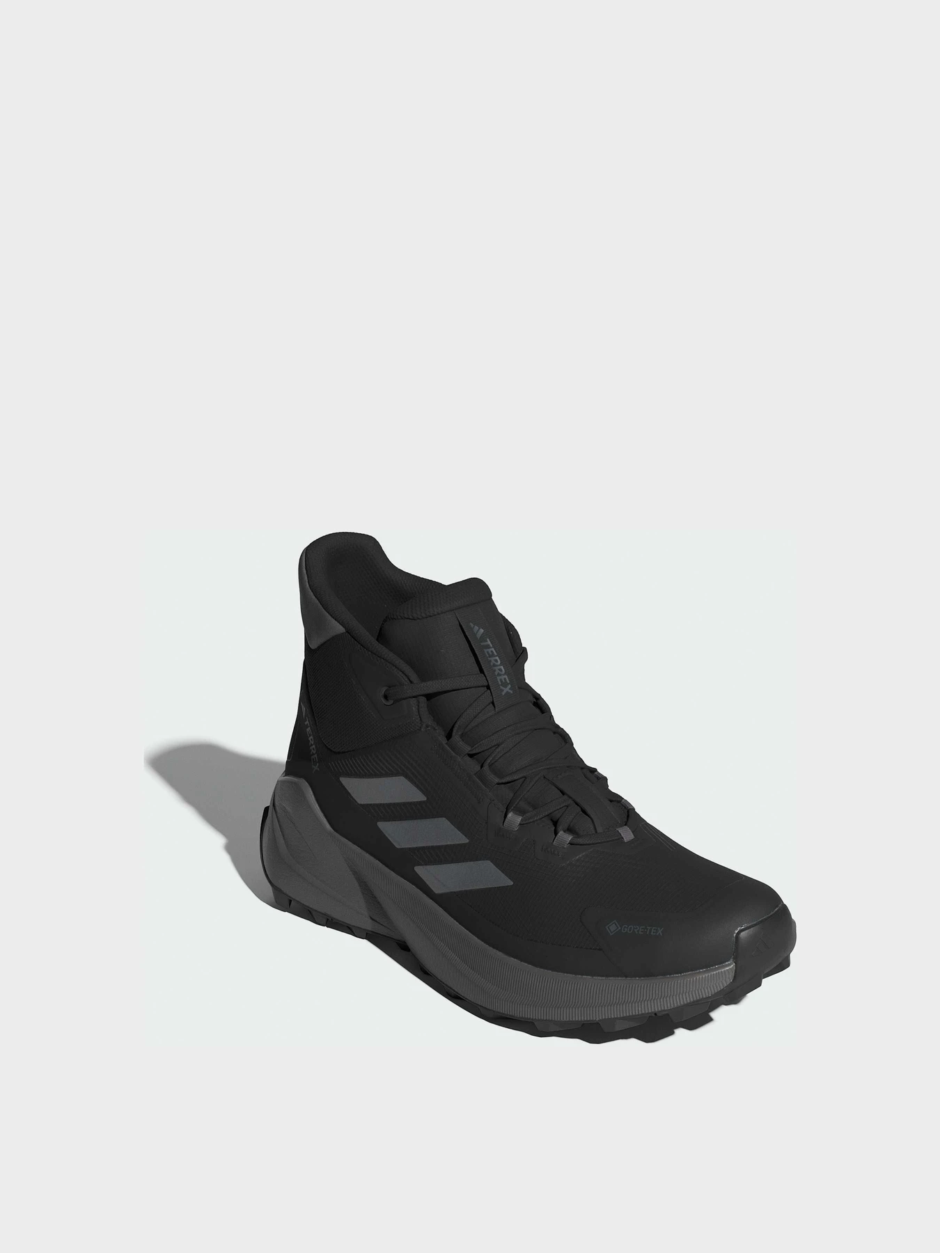 Кроссовки Adidas модель IE9062 Кроссовки Adidas модель IE9062 Фото