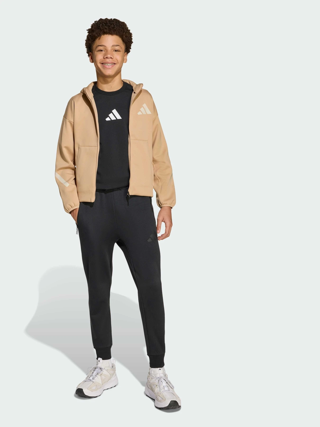 Худі та світшоти Adidas ZNE модель JW4004 Худі та світшоти Adidas ZNE модель JW4004 Фото