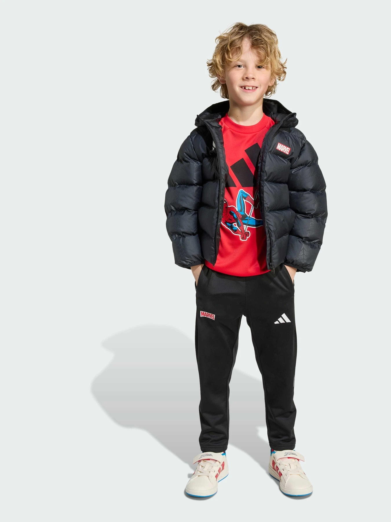Куртки и дубленки Adidas Marvel модель JM0810 Куртки и дубленки Adidas Marvel модель JM0810 Фото