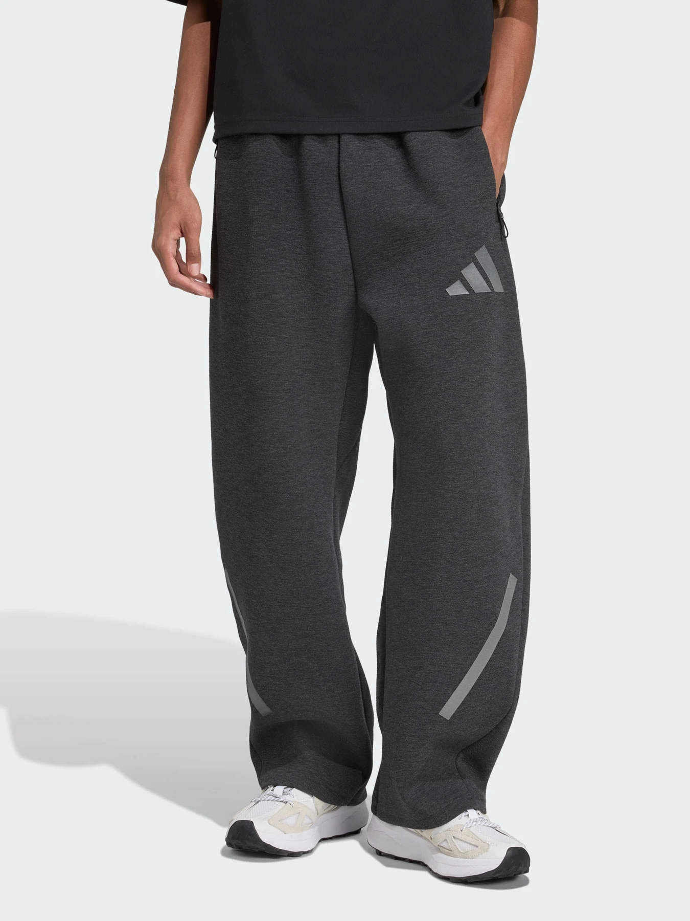 Штани Adidas ZNE модель JM6056 Штани Adidas ZNE модель JM6056 Фото