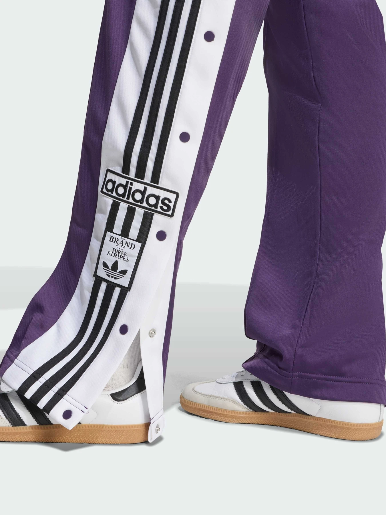 Брюки Adidas Adicolor модель JV7516 Брюки Adidas Adicolor модель JV7516 Фото