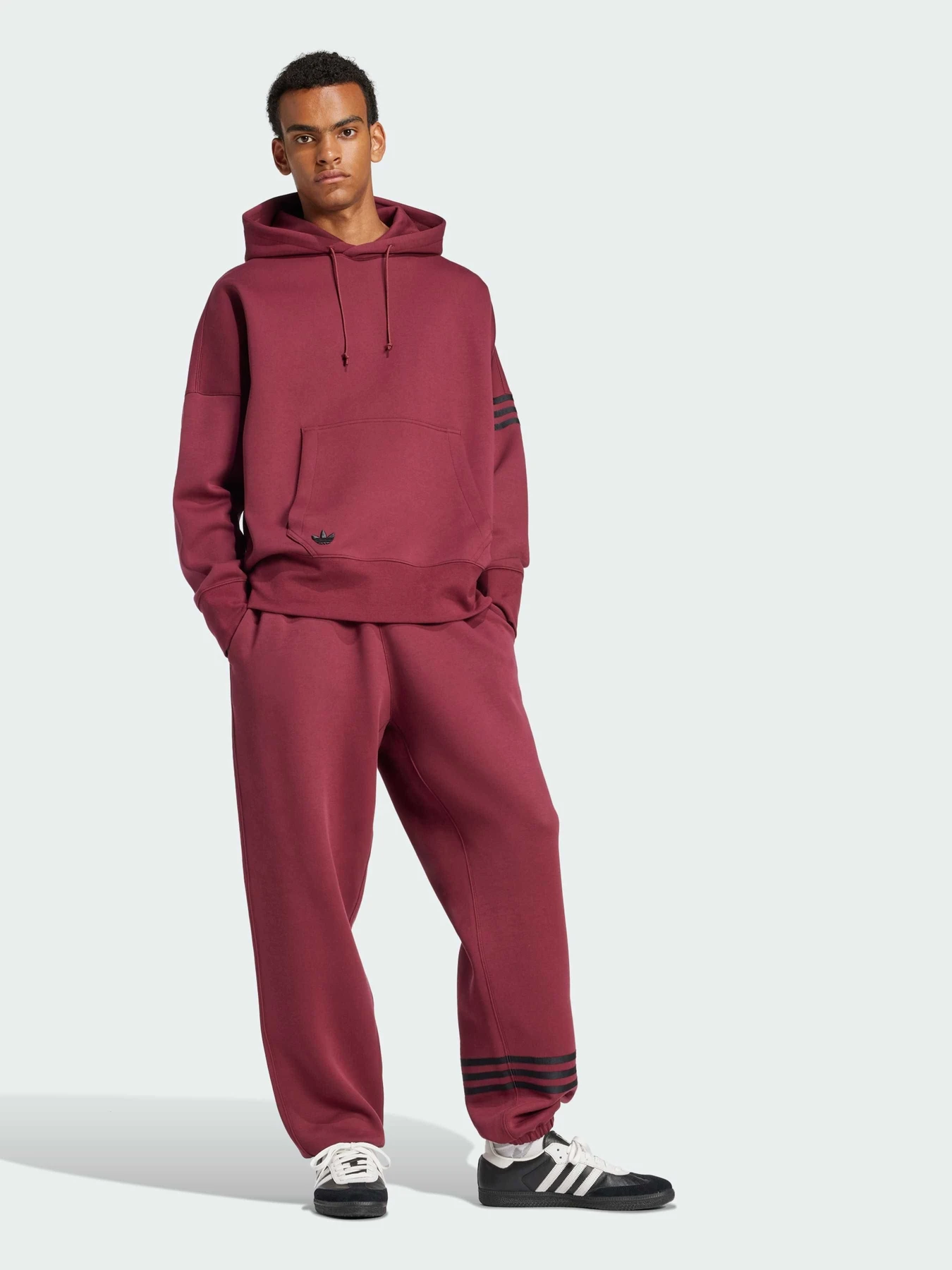 Худи и свитшоты Adidas Adicolor модель JC9936 Фото