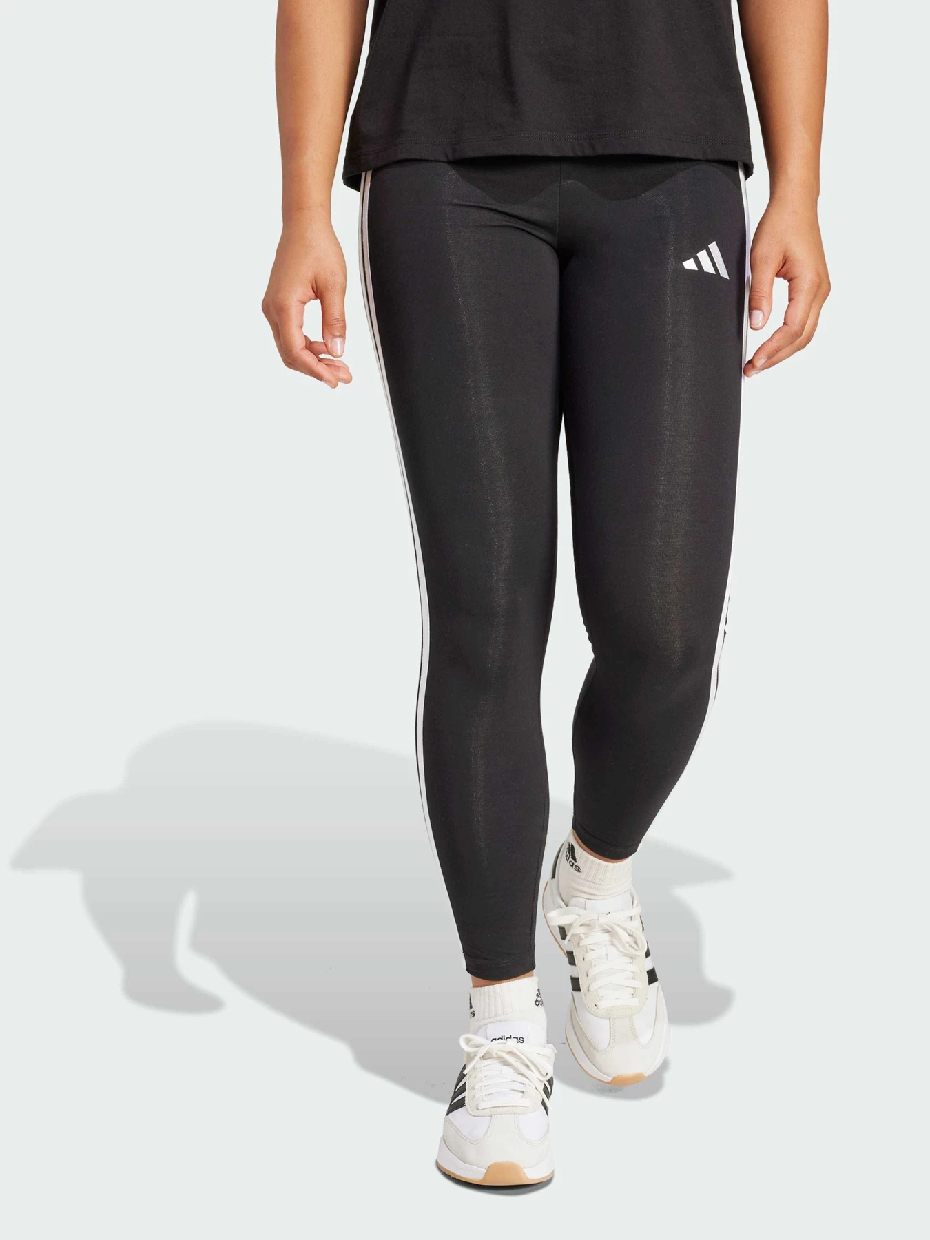 Брюки Adidas модель JE0072 Брюки Adidas модель JE0072 Фото