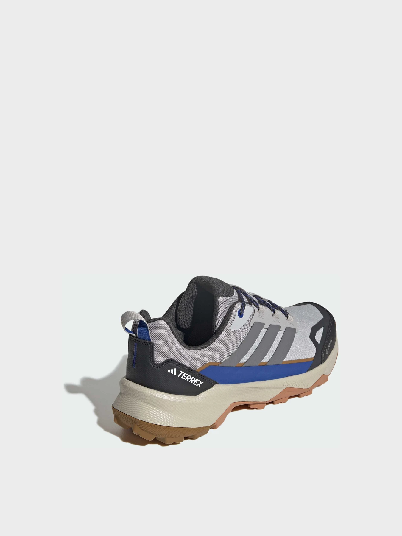 Кроссовки Adidas модель JQ2212 Кроссовки Adidas модель JQ2212 Фото