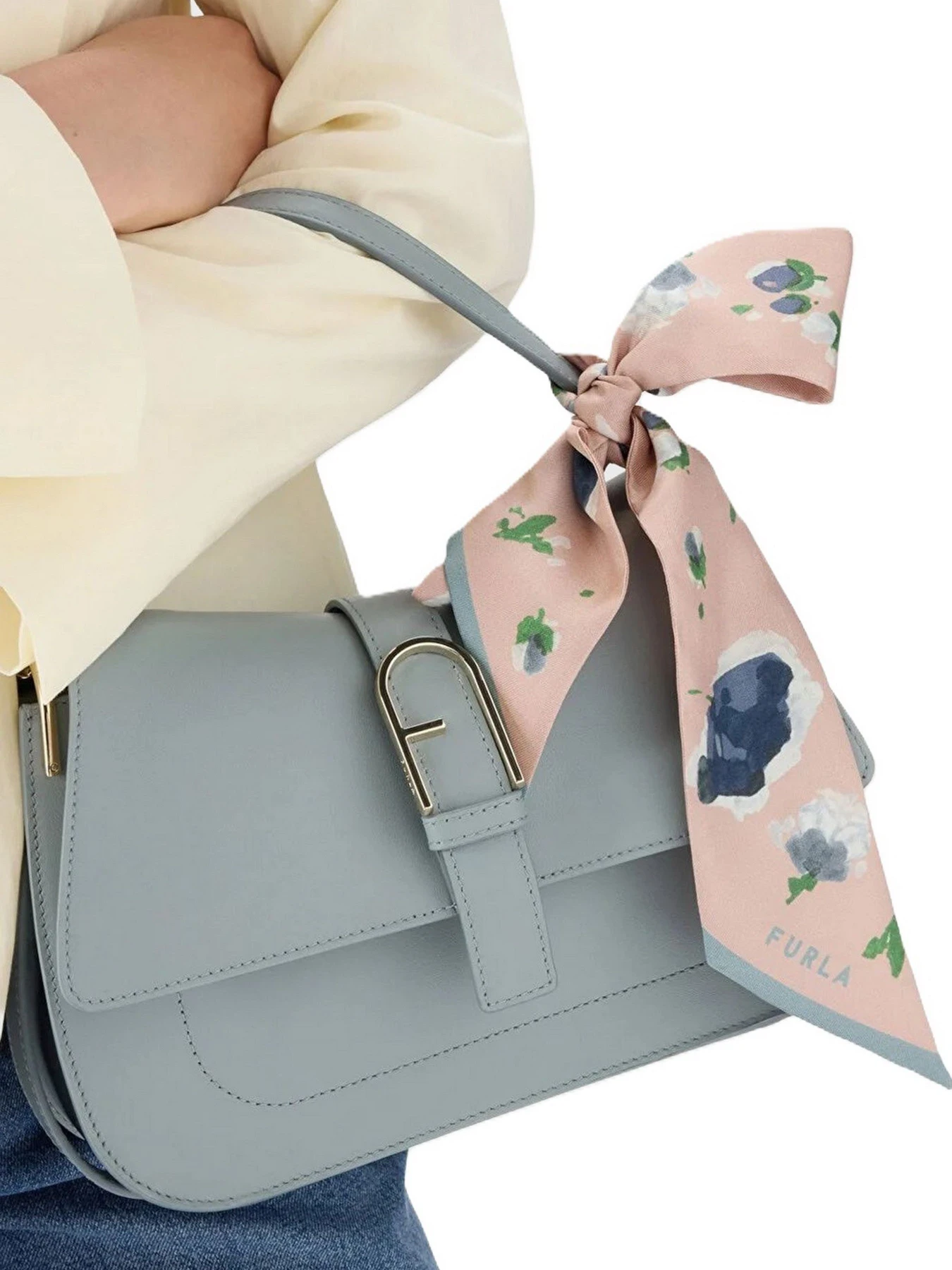 Шарфи та хустки Furla модель WT00022BX3856TOD004401 Шарфи та хустки Furla модель WT00022BX3856TOD004401 Фото