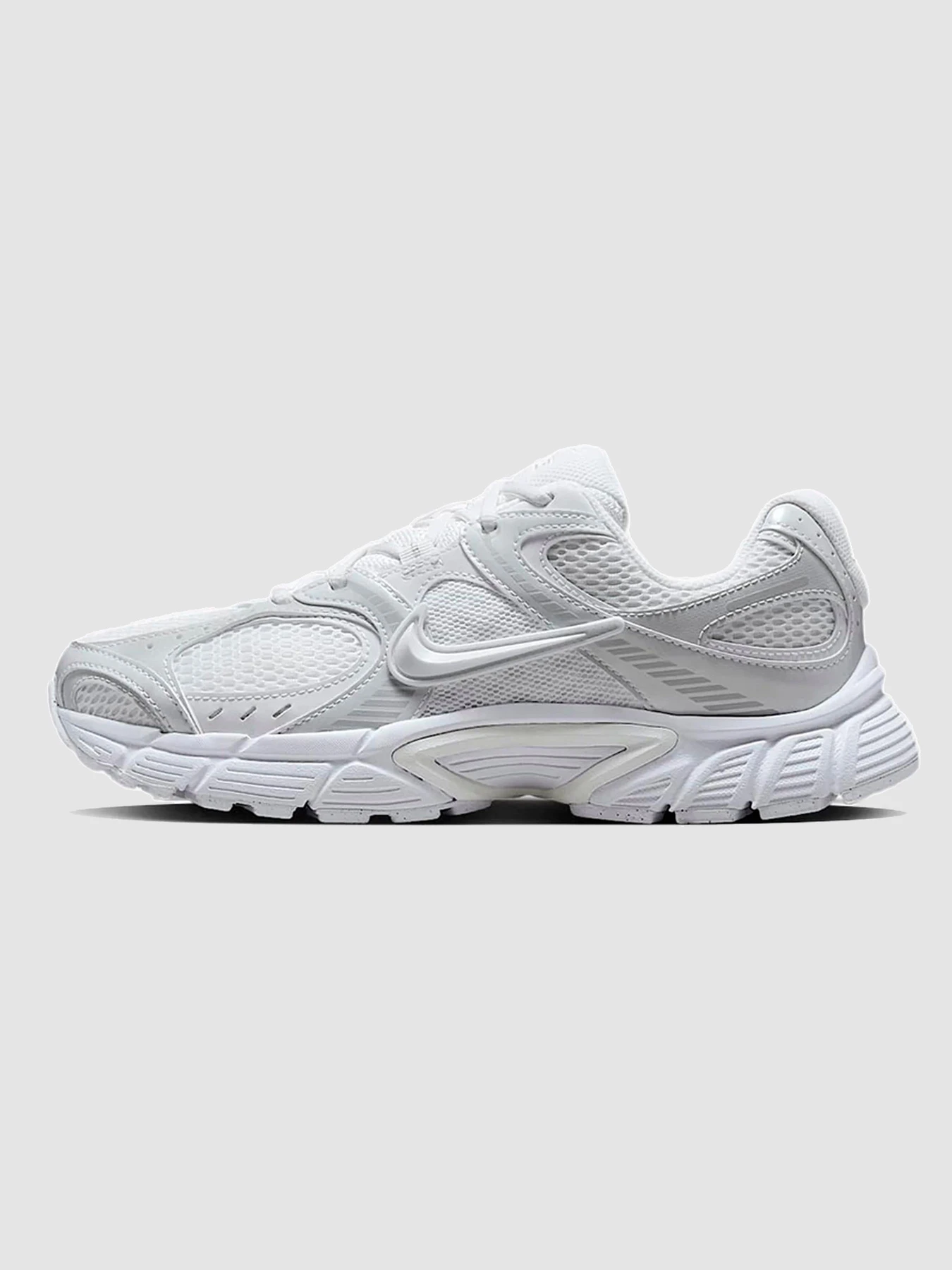Кроссовки NIKE V5 Rnr модель HQ7901-101 Кроссовки NIKE V5 Rnr модель HQ7901-101 Фото