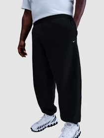 Брюки NIKE Solo Swoosh Cuffed Fleece модель HV1088-010 Фото
