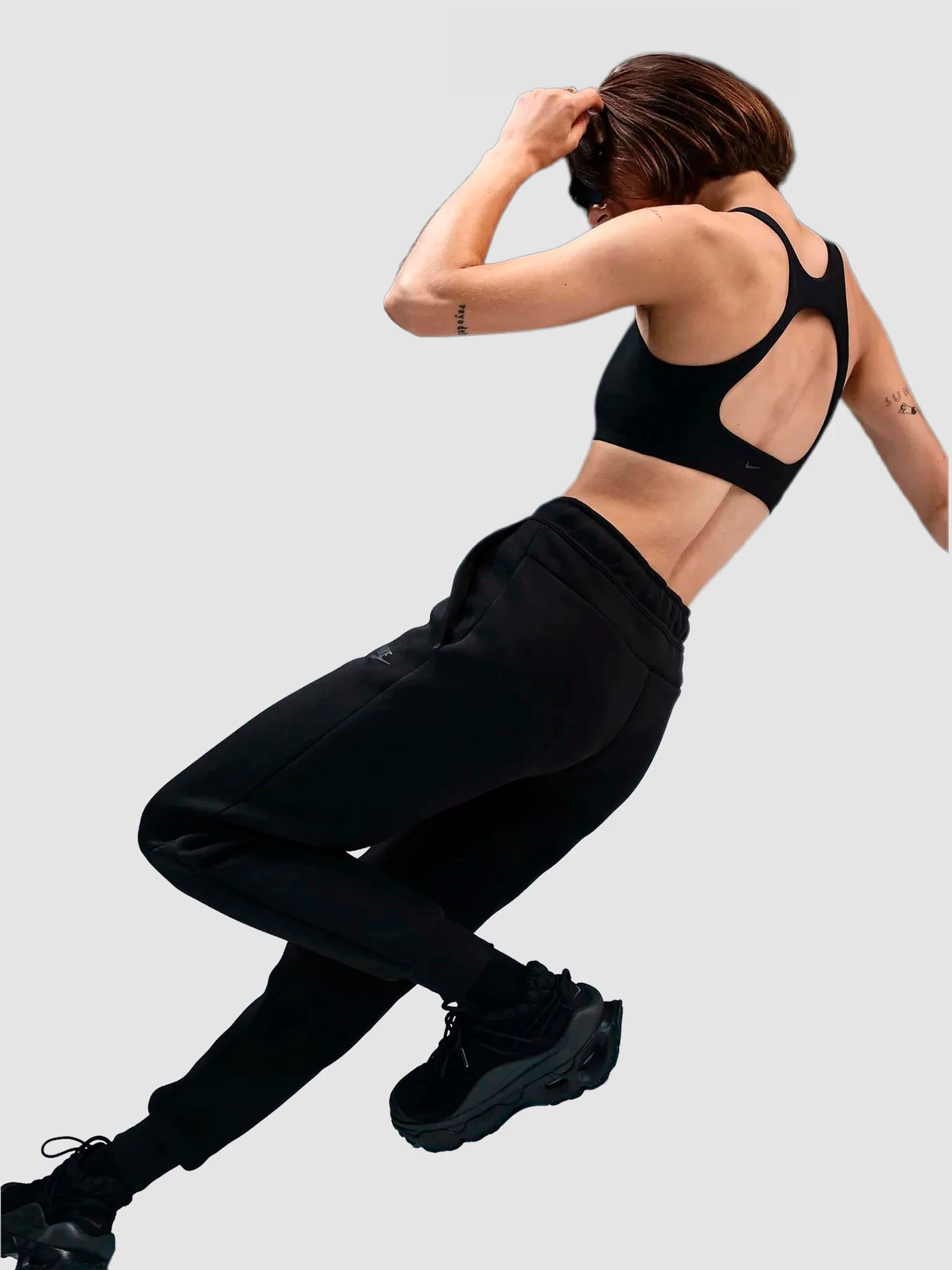 Брюки NIKE Nsw Tch Flc Mr Jgger 2 модель HV6779-010 Брюки NIKE Nsw Tch Flc Mr Jgger 2 модель HV6779-010 Фото