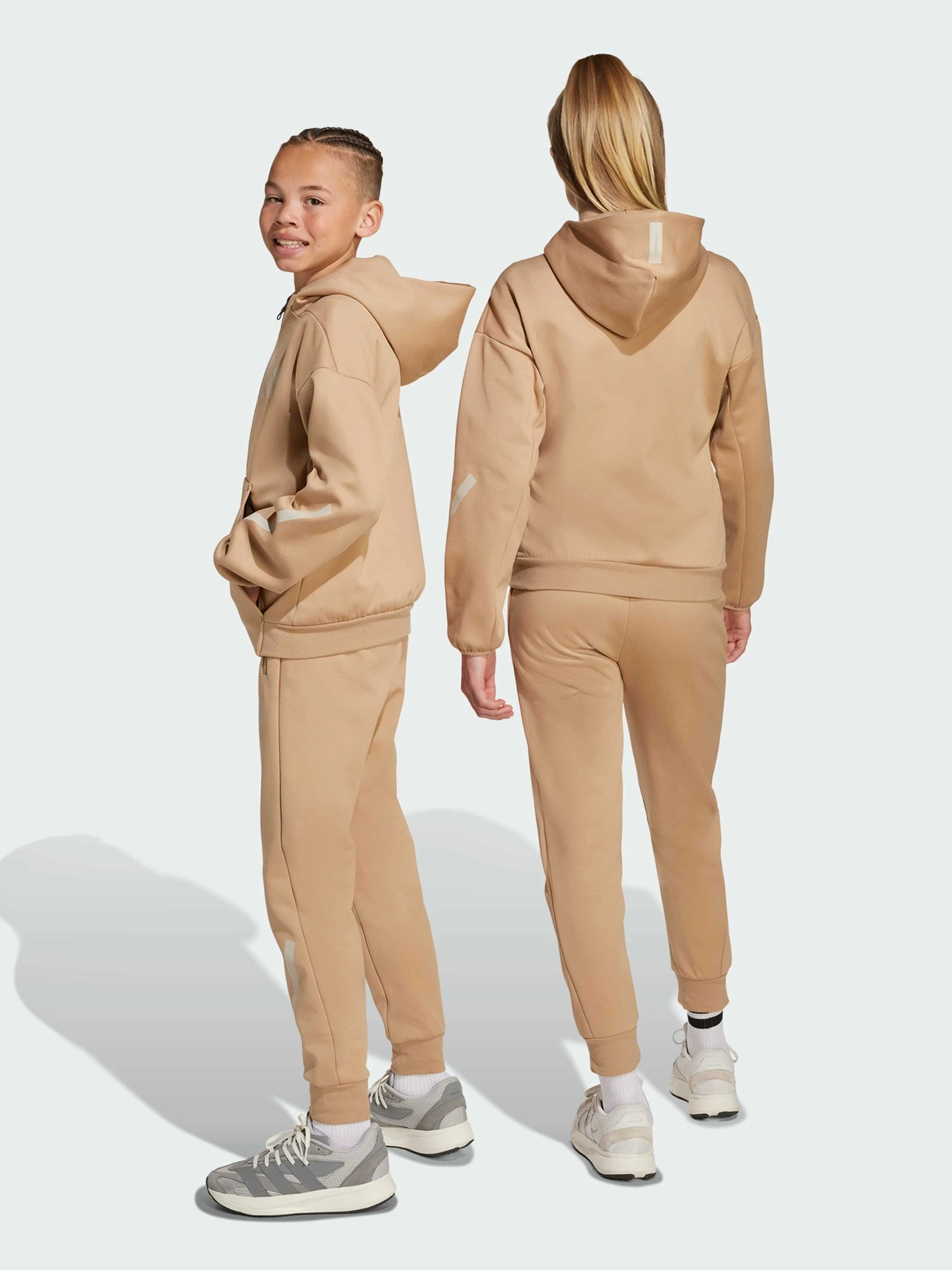Штани Adidas ZNE модель JW4002 Штани Adidas ZNE модель JW4002 Фото