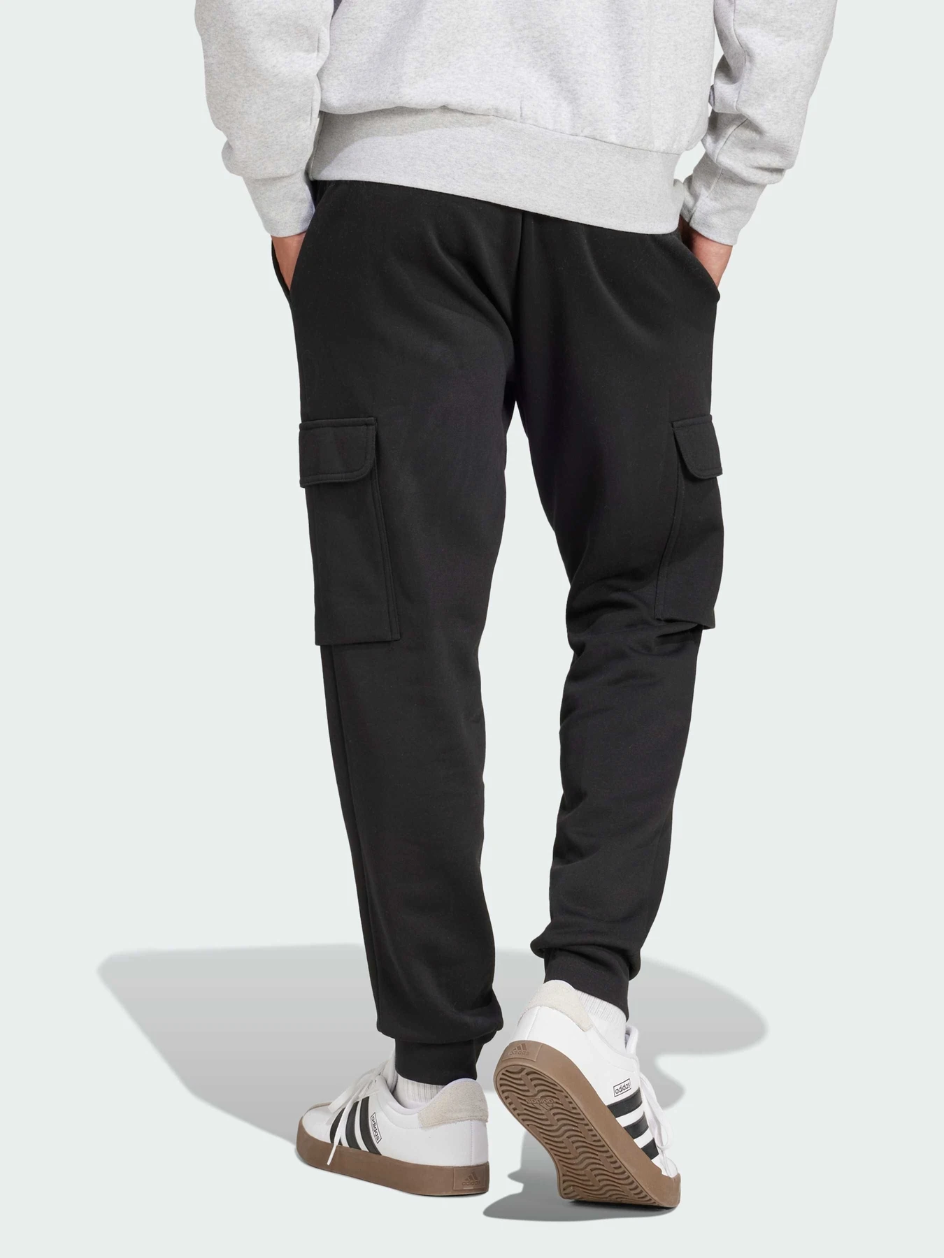 Брюки Adidas модель JE3820 Брюки Adidas модель JE3820 Фото