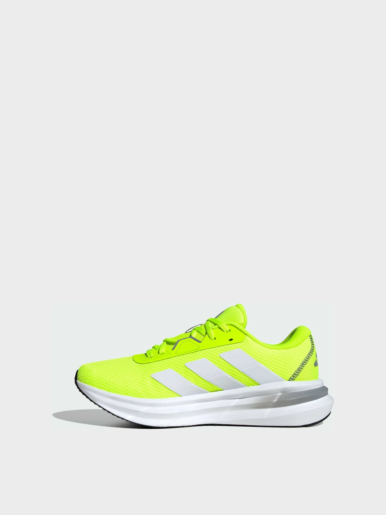 Кроссовки Adidas Galaxy модель JQ2624 Кроссовки Adidas Galaxy модель JQ2624 Фото