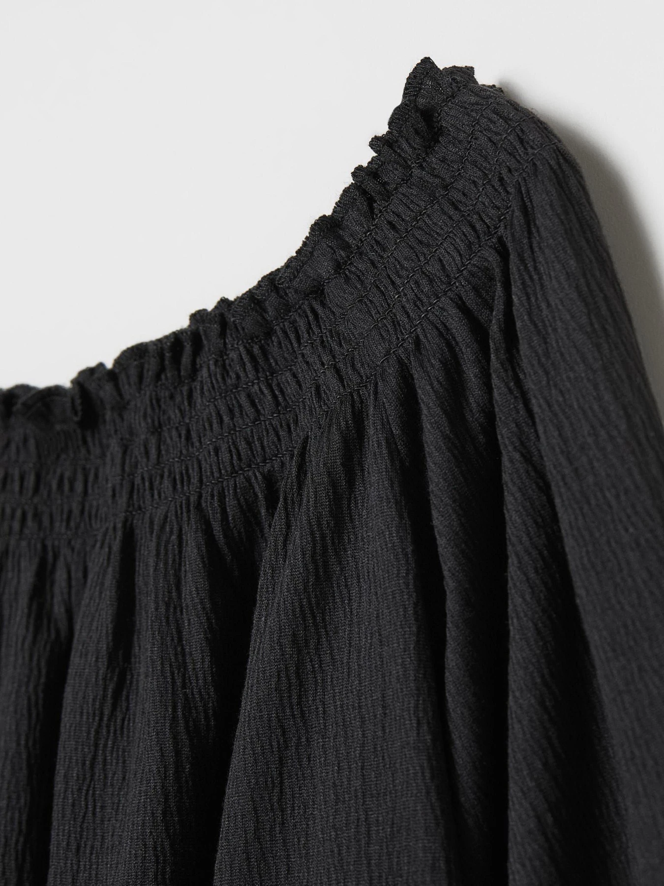 Сорочки H&M модель 6222387log_Черный Фото
