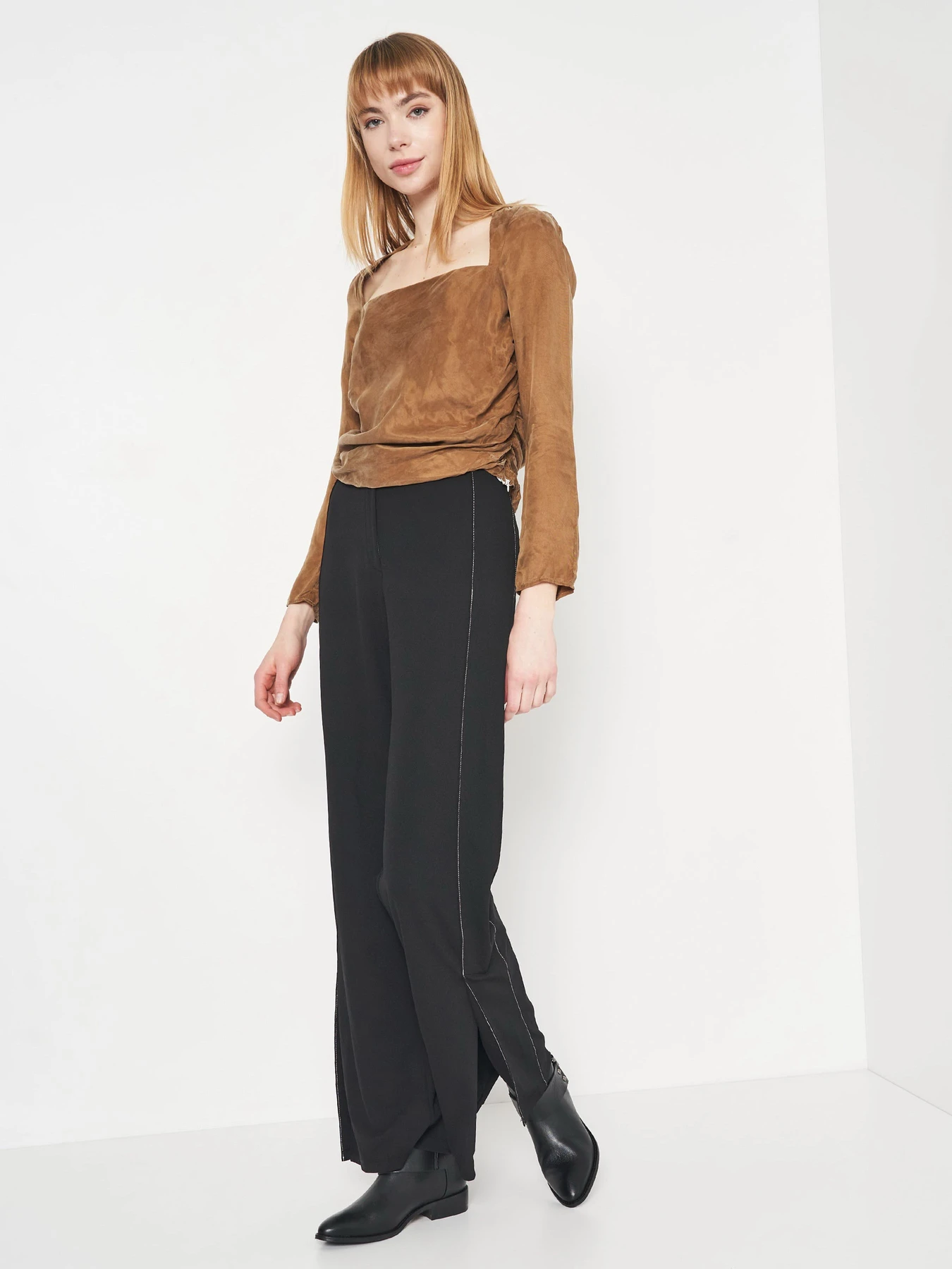 Рубашки H&M модель 7052022abr_Коричневый Фото
