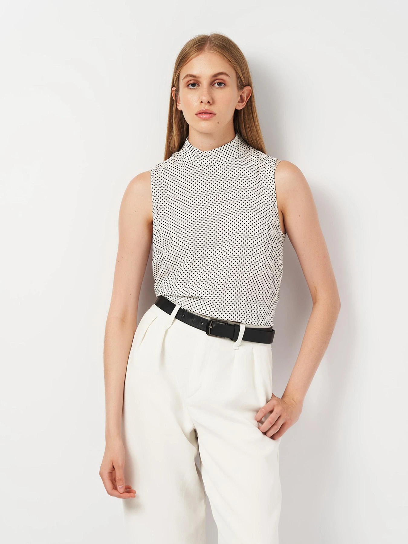 Сорочки H&M модель 4200744ral_Бело-черный Фото