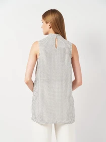 Сорочки H&M модель 4200744ral_Бело-черный Фото
