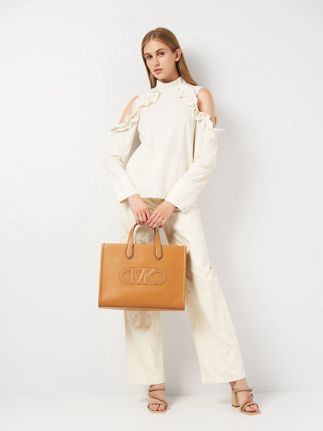 Сорочки H&M модель 5555001ral_Молочный Фото
