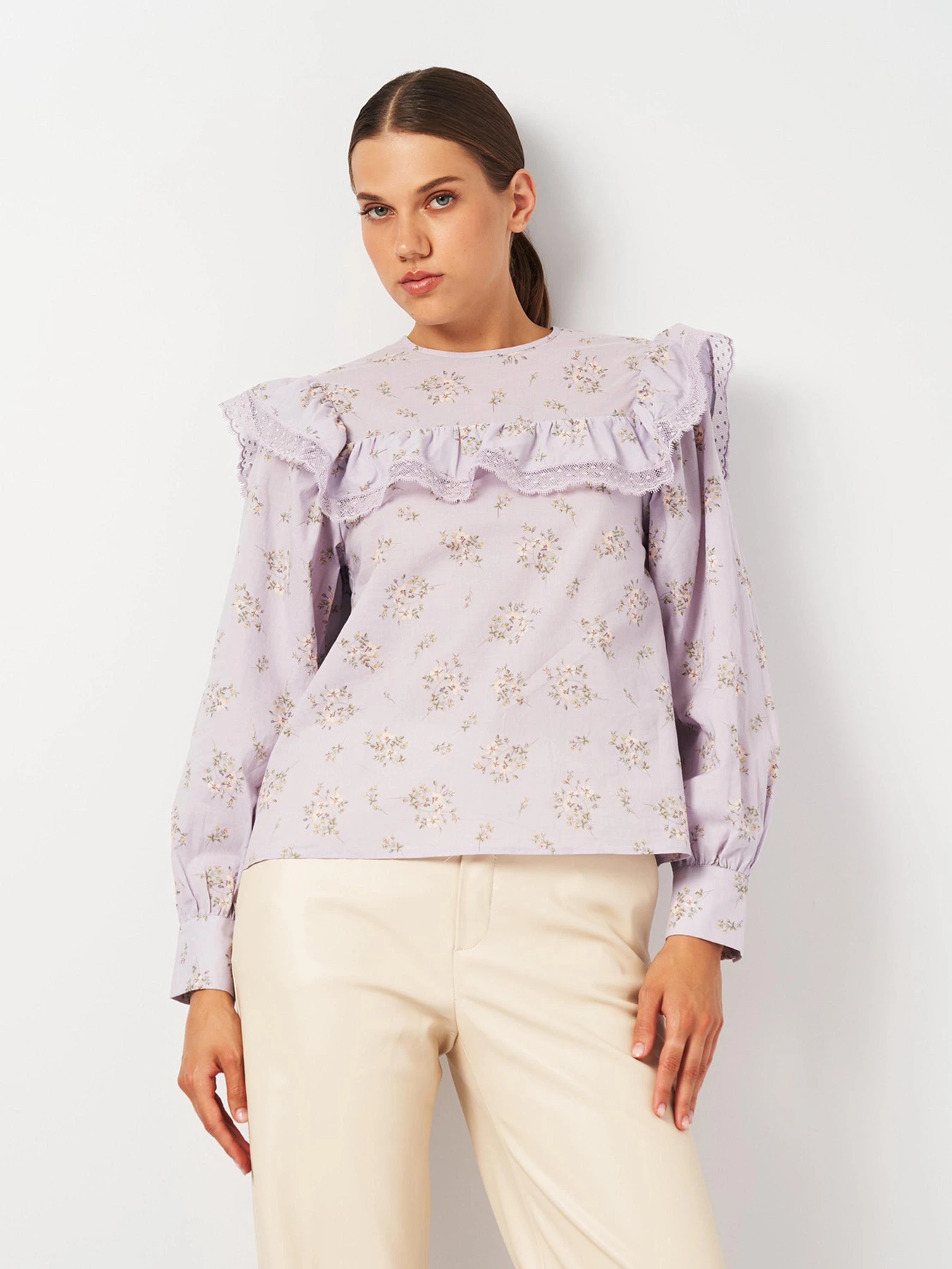 Сорочки H&M модель 1067787ral_Лавандовый Фото
