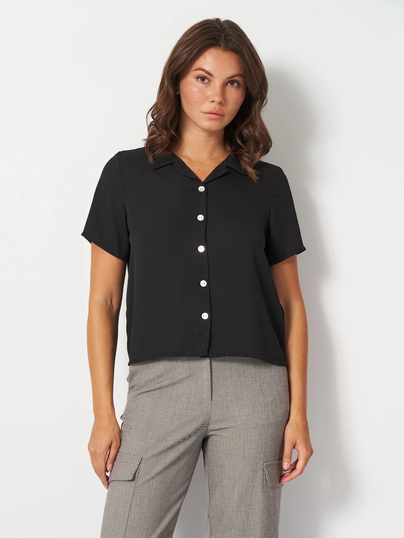 Сорочки H&M модель 8387172wer_Черный Фото