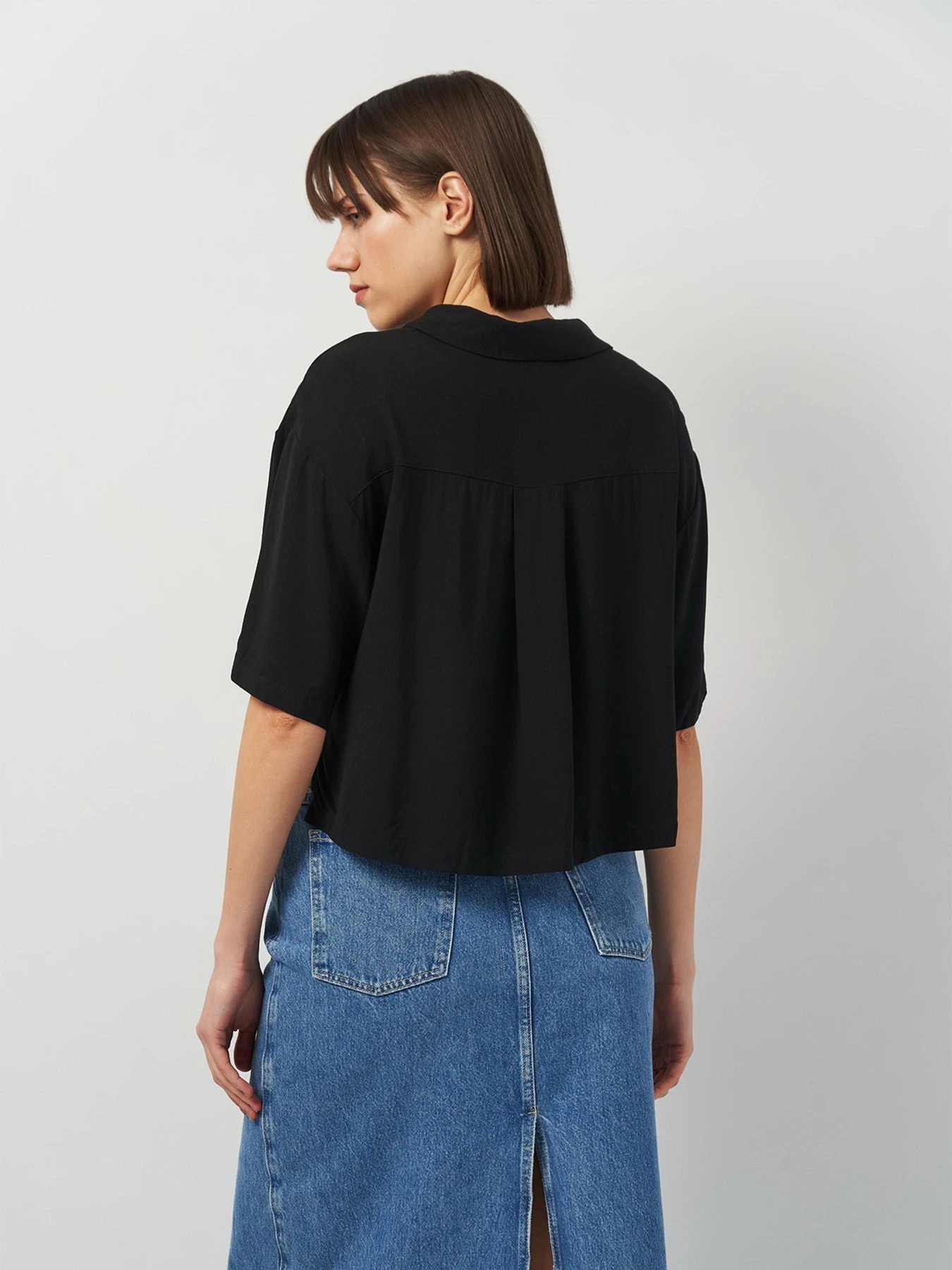Сорочки Monki модель 5263781wer_Черный Фото