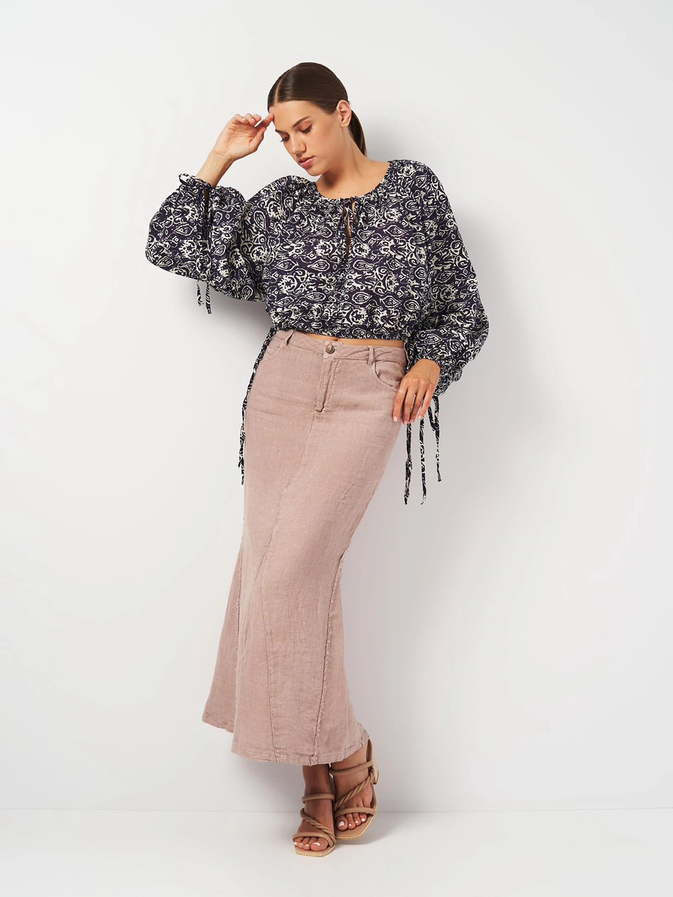 Сорочки H&M модель 2001021ral_Сине-белый Фото