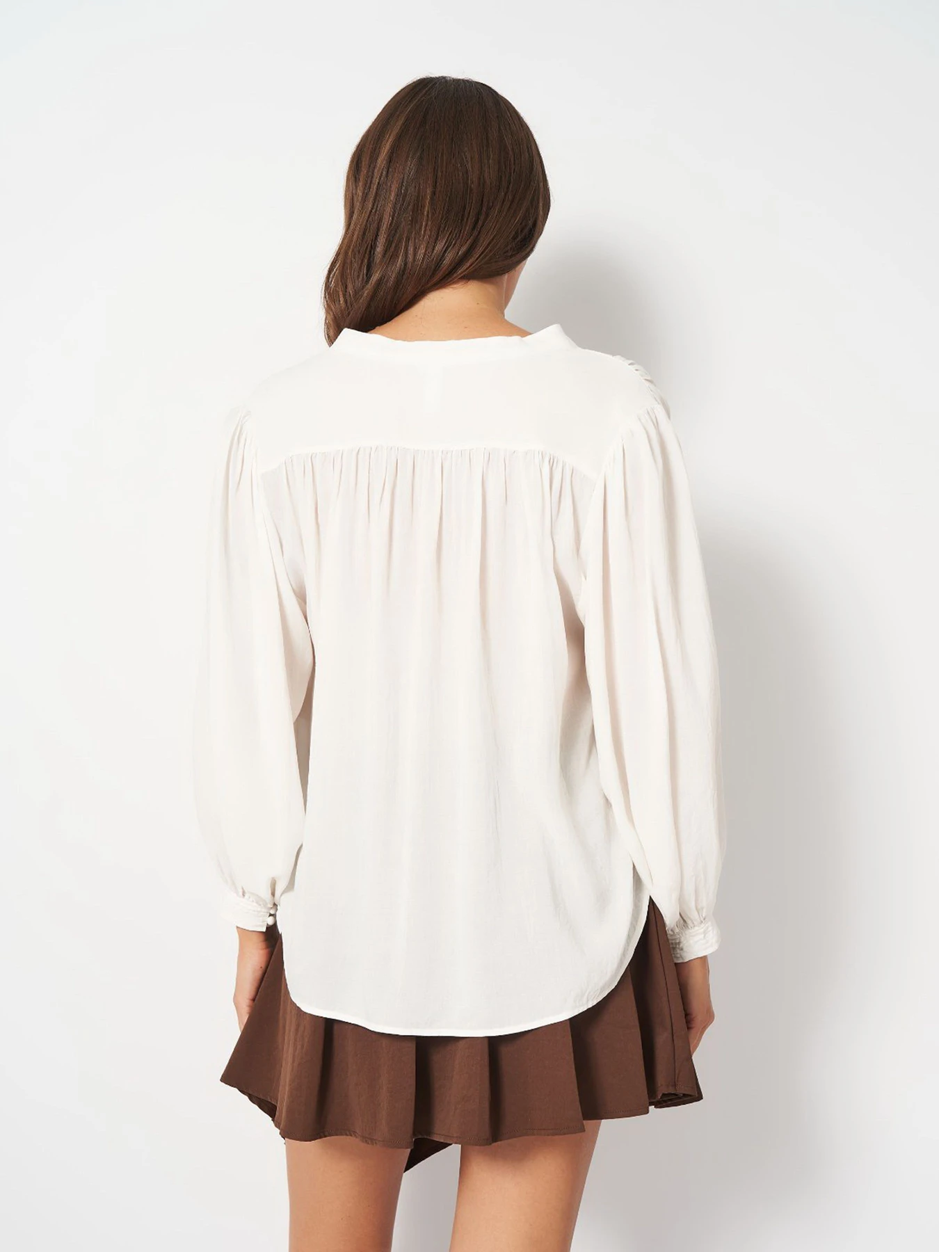 Рубашки H&M модель 9350092wer_Молочный Фото