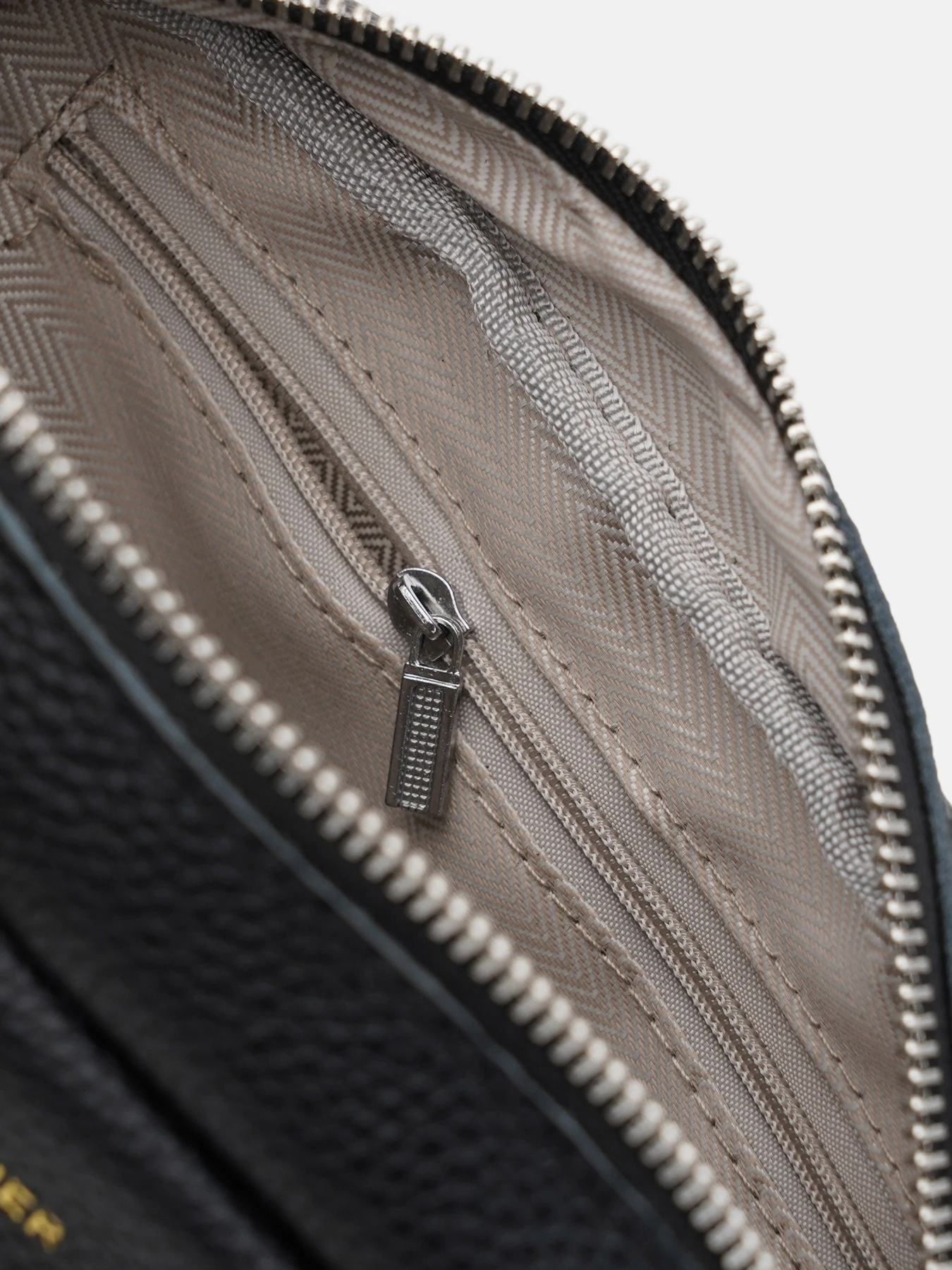 Сумки Borsa Leather модель K15-5818bl-black Фото